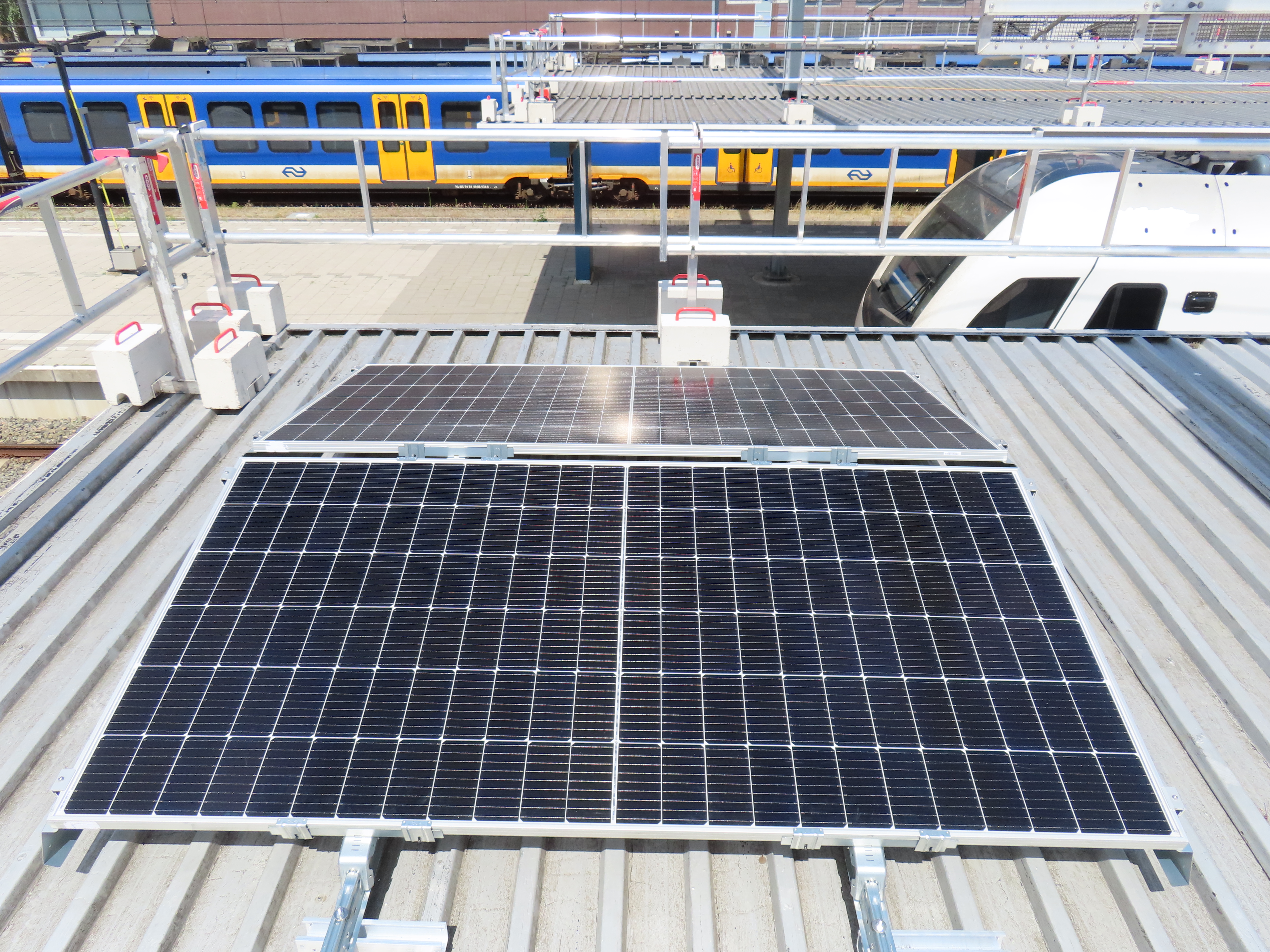 Perronkappen station Enschede krijgen 394 zonnepanelen