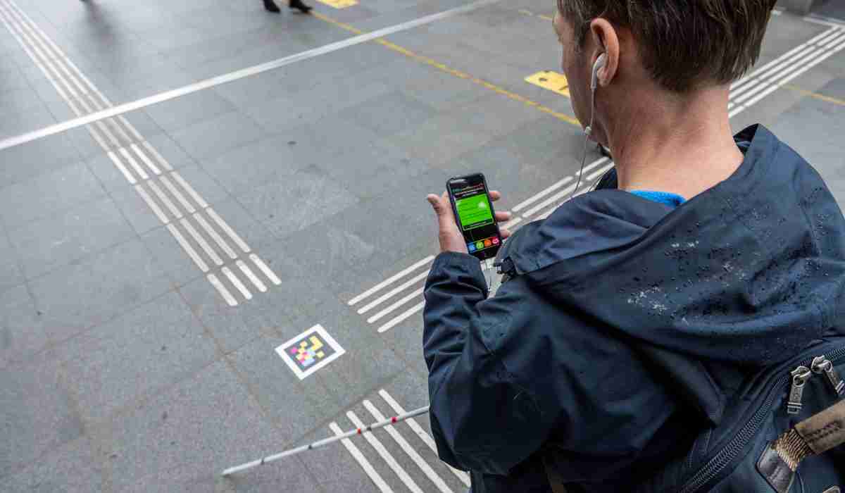 Test met visueel beperkte reizigers op Den Haag
