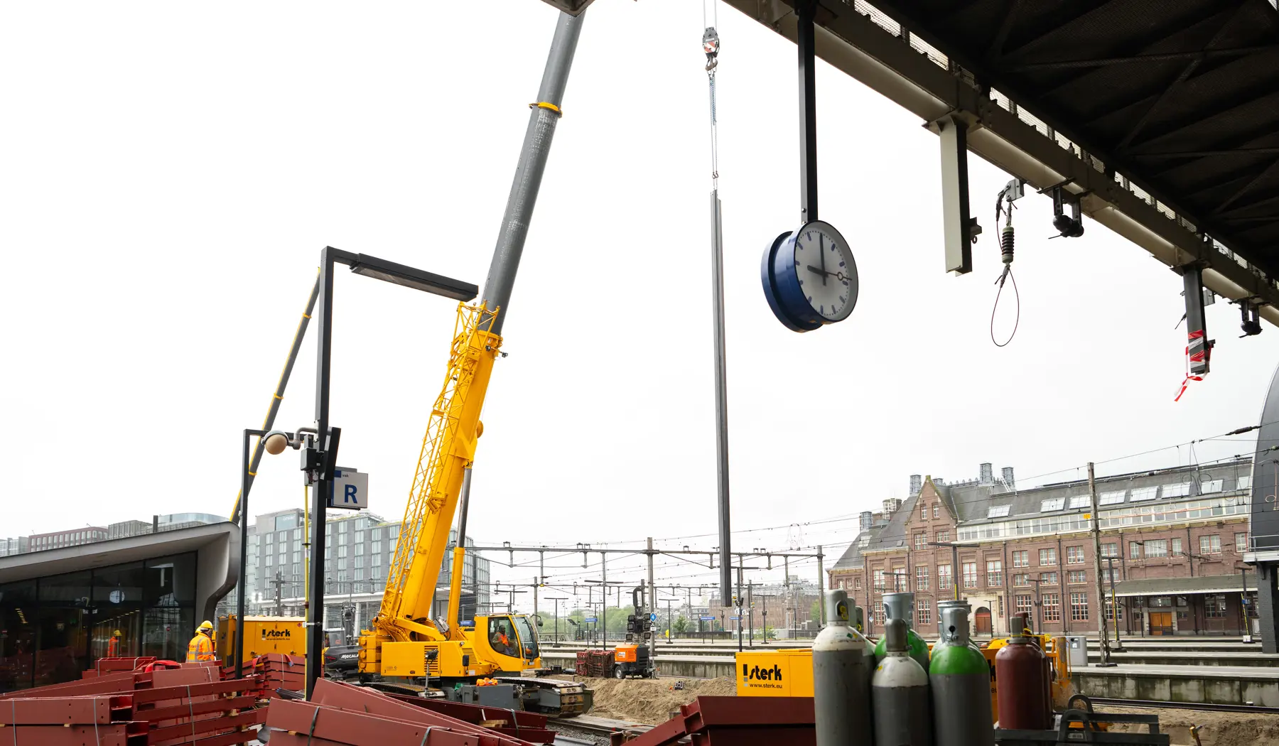 Door de damwanden in te drukken, voorkomt Strukton geluid- en trillingshinder