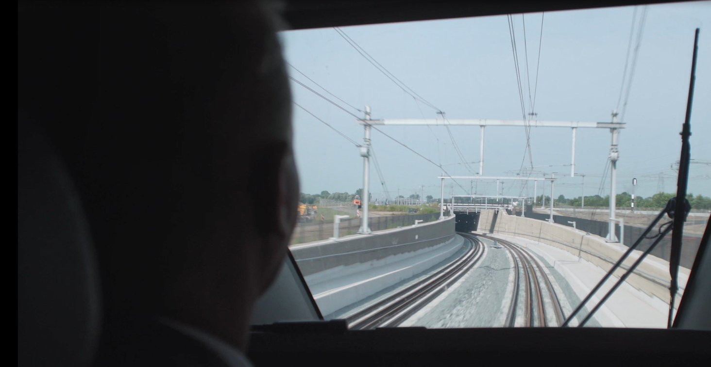 Voor het eerst door de dive-under