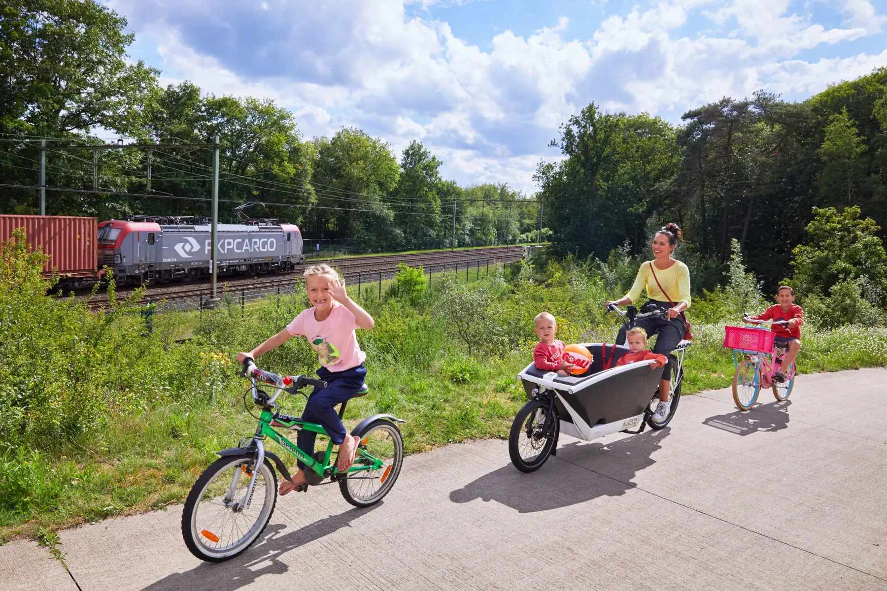 Nathalie Richters onderweg met haar kinderen
