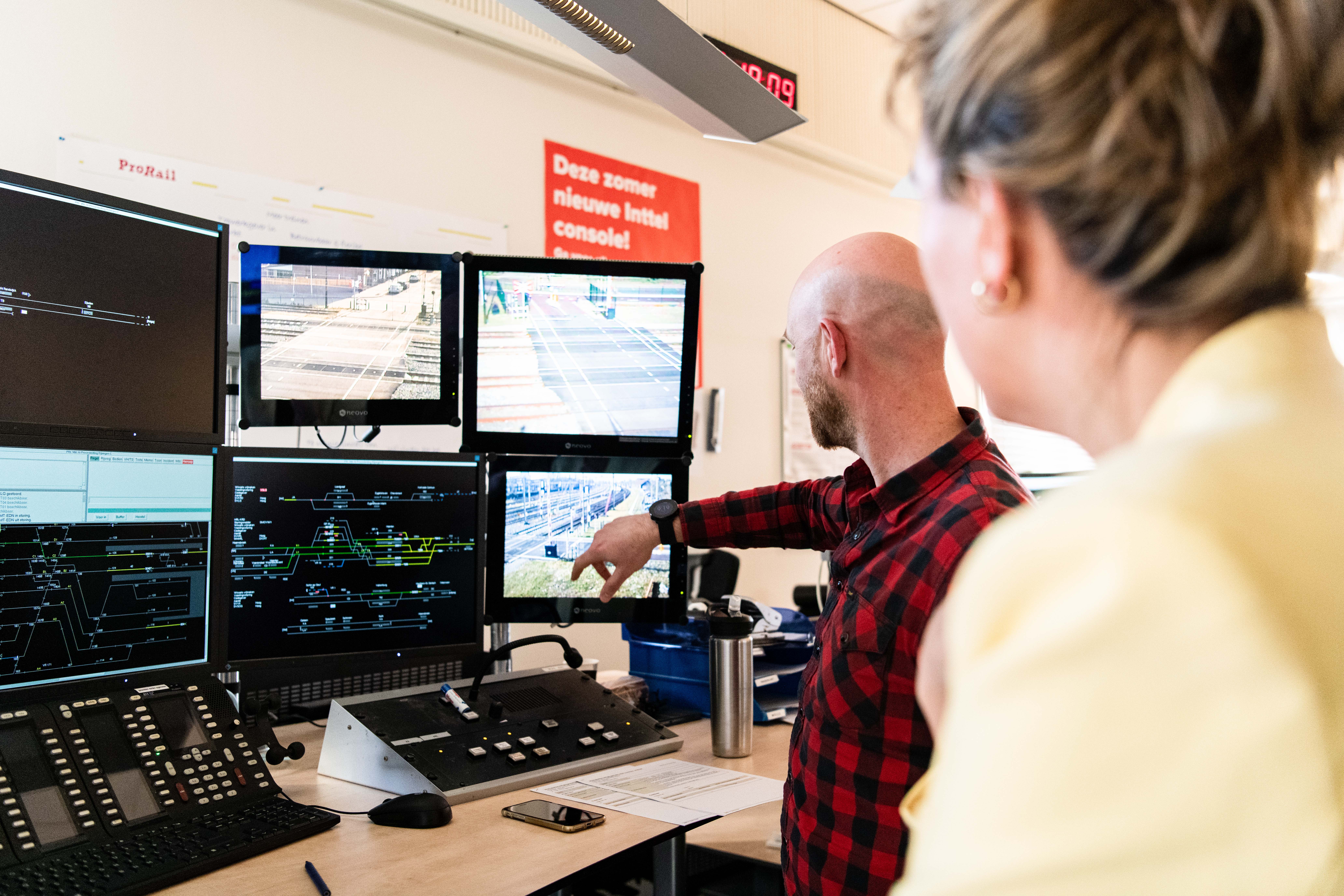 Een kijkje achter de schermen bij de VL-post