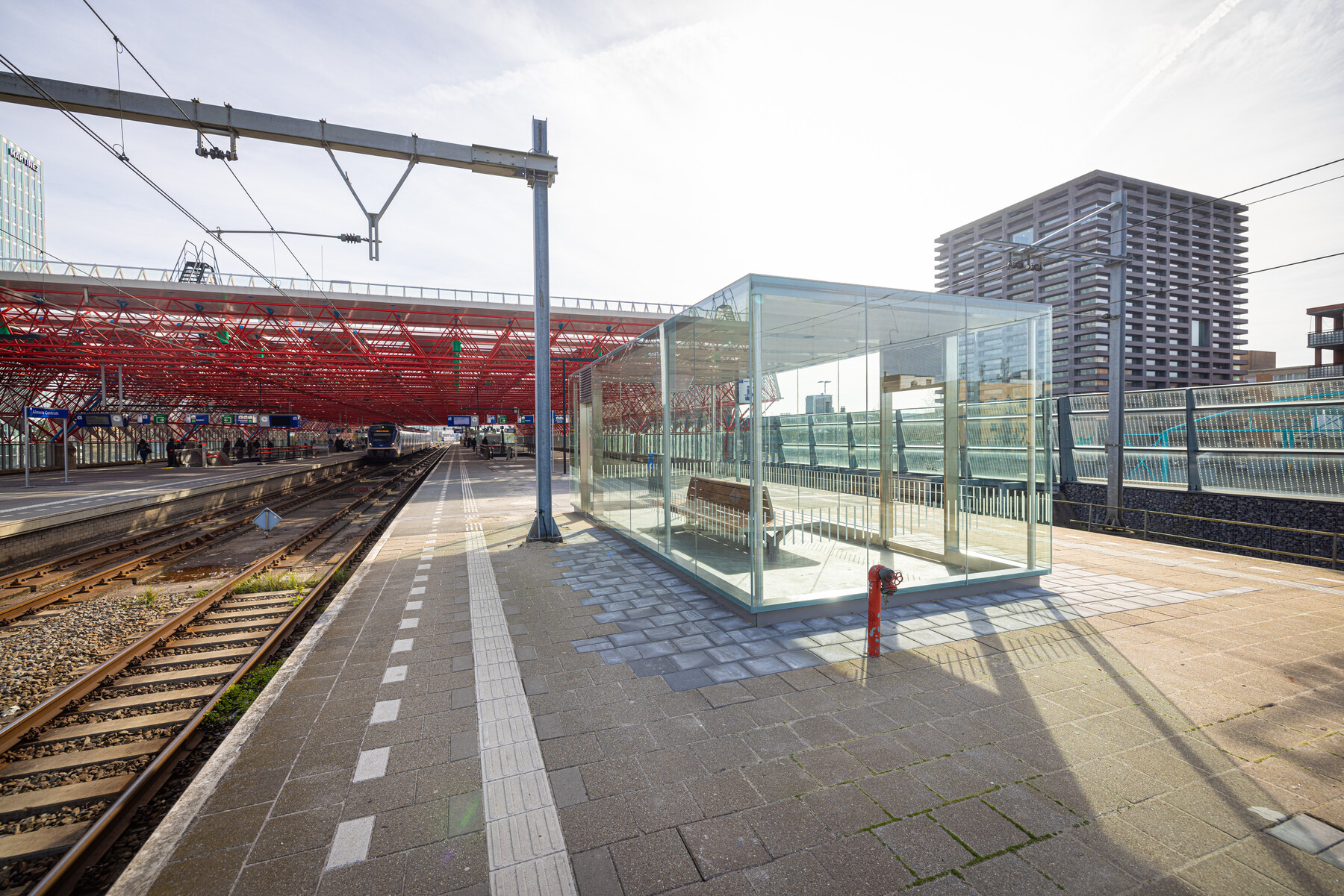 Ook de perrons zijn vernieuwd