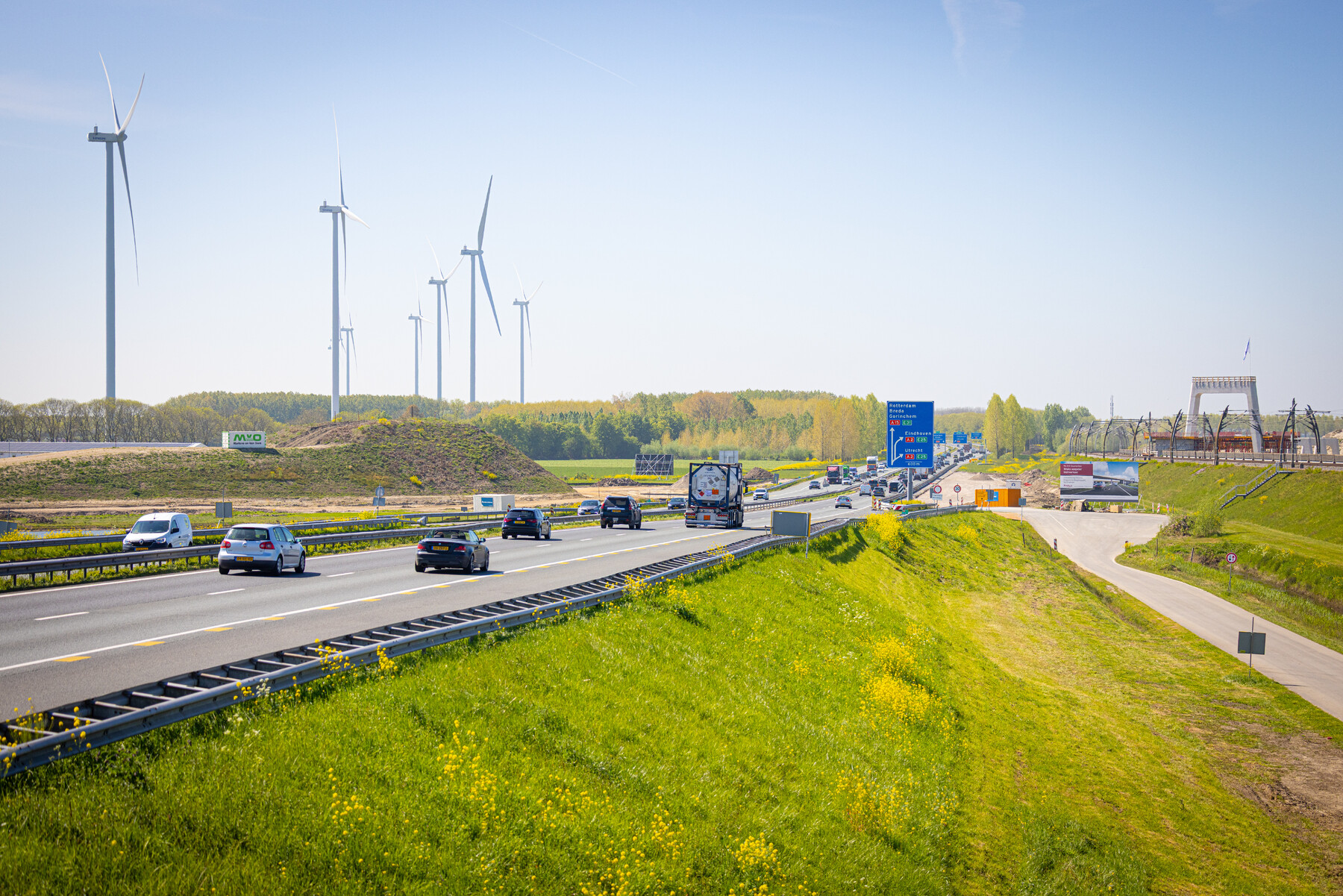 A15 dicht voor bouw spoorbruggen Zuidwestboog Meteren