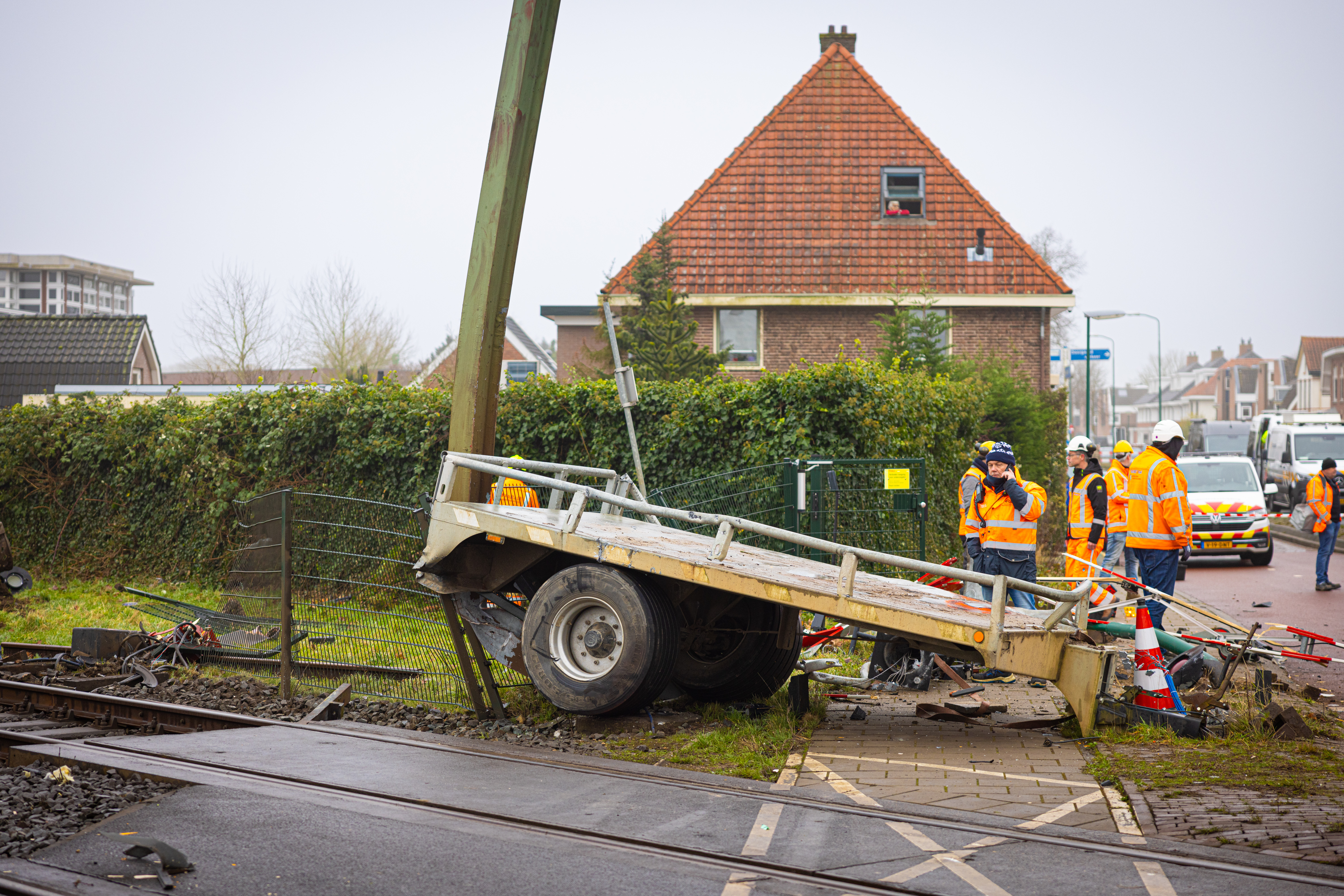 De schade na de aanrijding is aanzienlijk