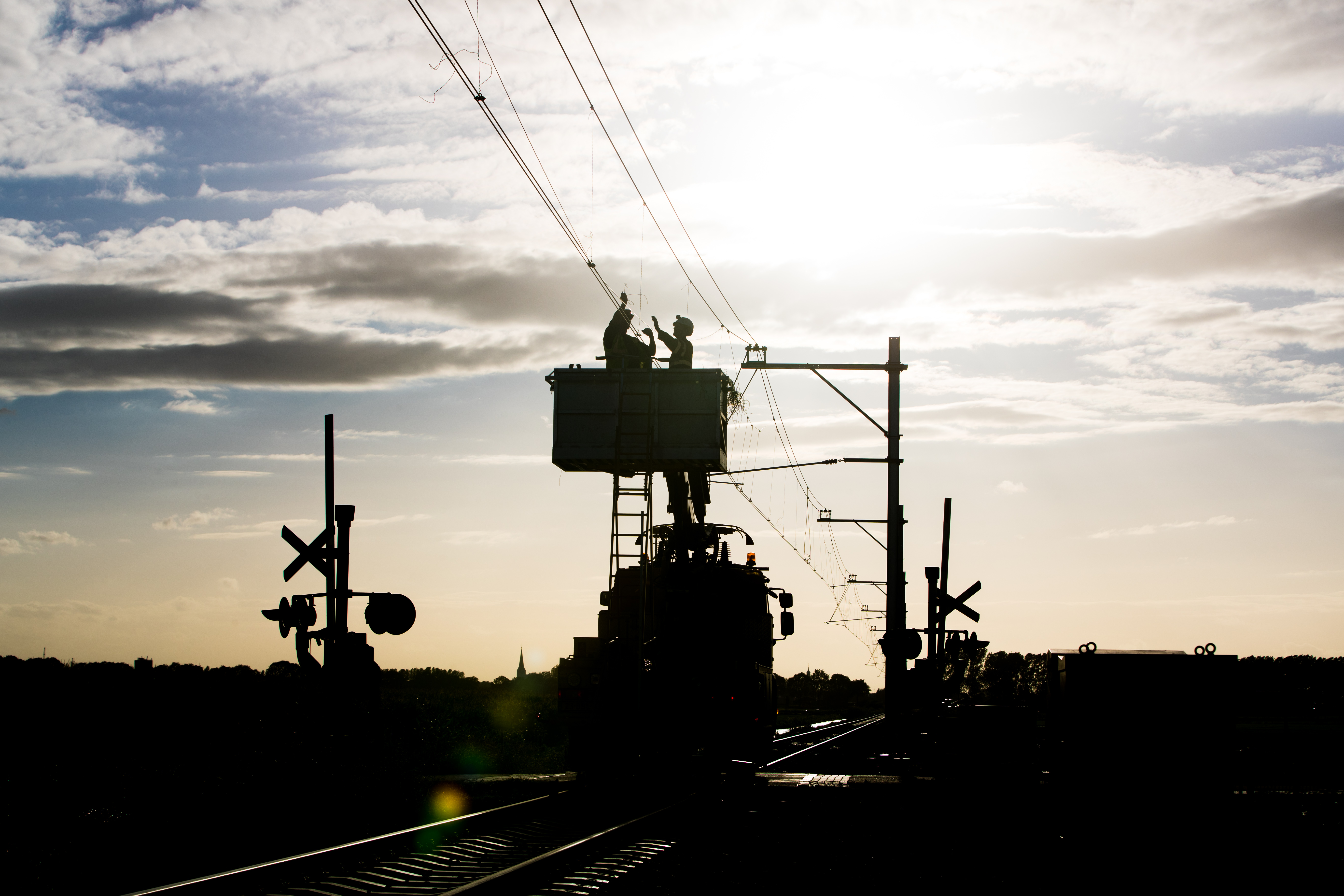 Treinverkeer ondervindt hinder door kapotte bovenleiding