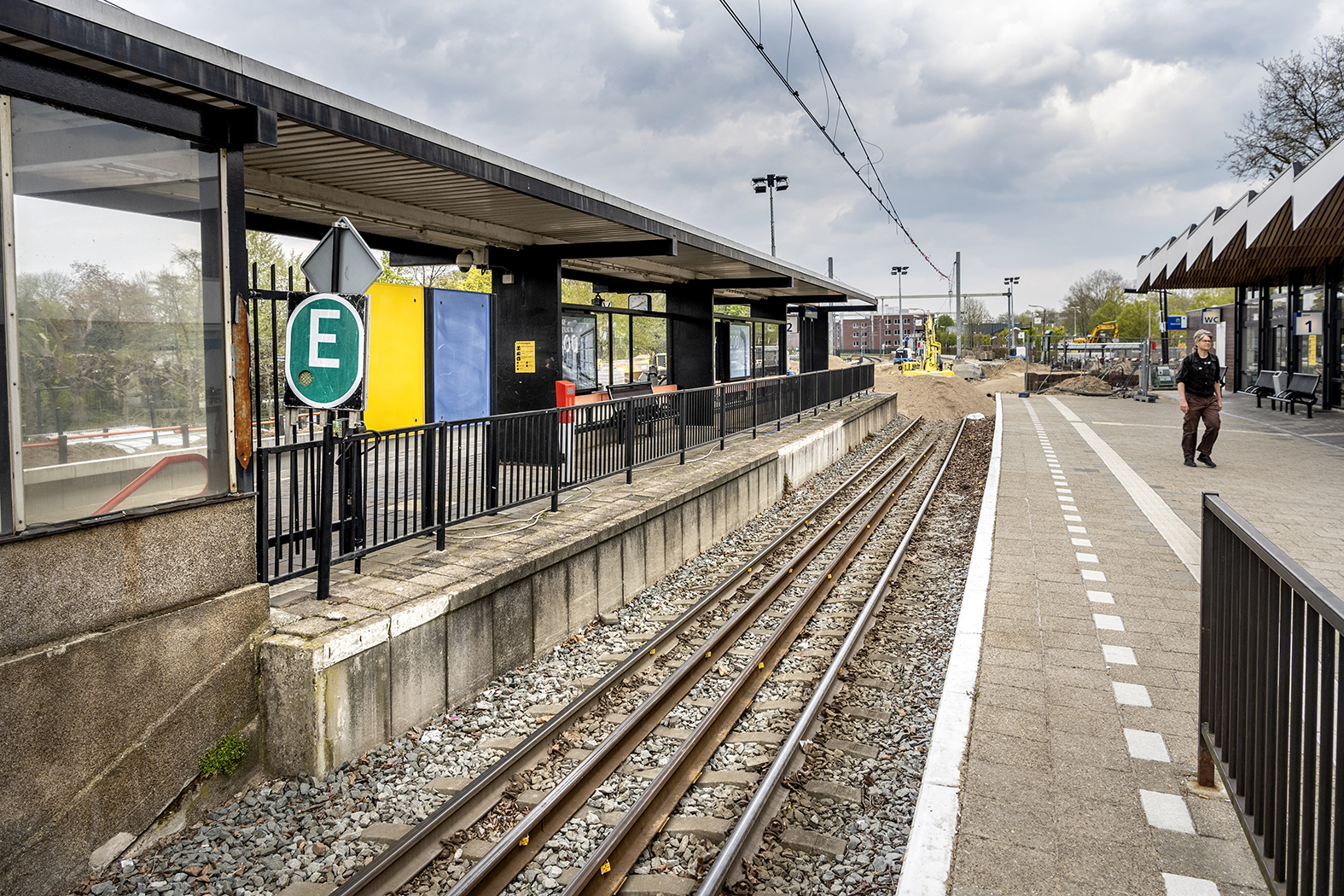 Het middenperron op station Gorinchem gaat weg