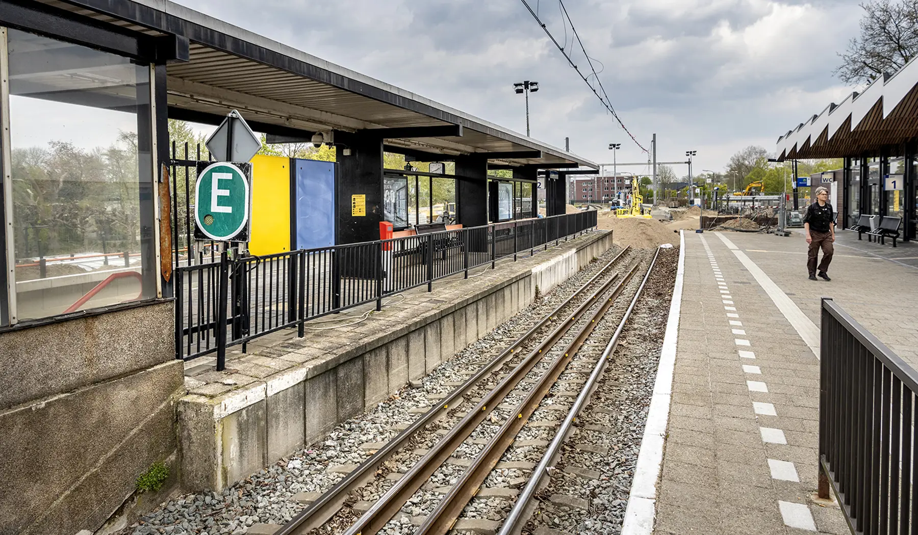 Het middenperron op station Gorinchem gaat weg