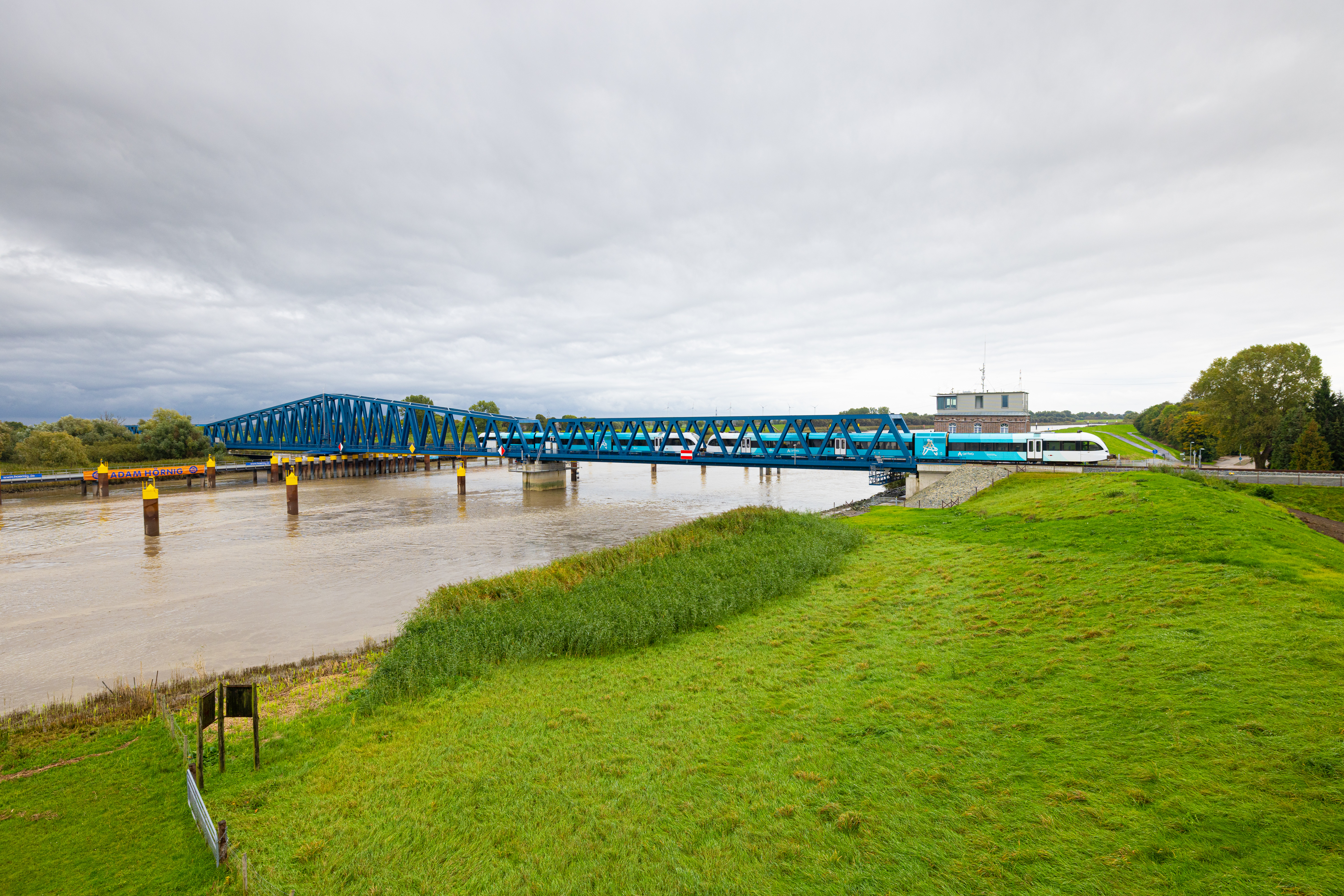 Er is flink geïnvesteerd in de bouw van de nieuwe Friesenbrücke.