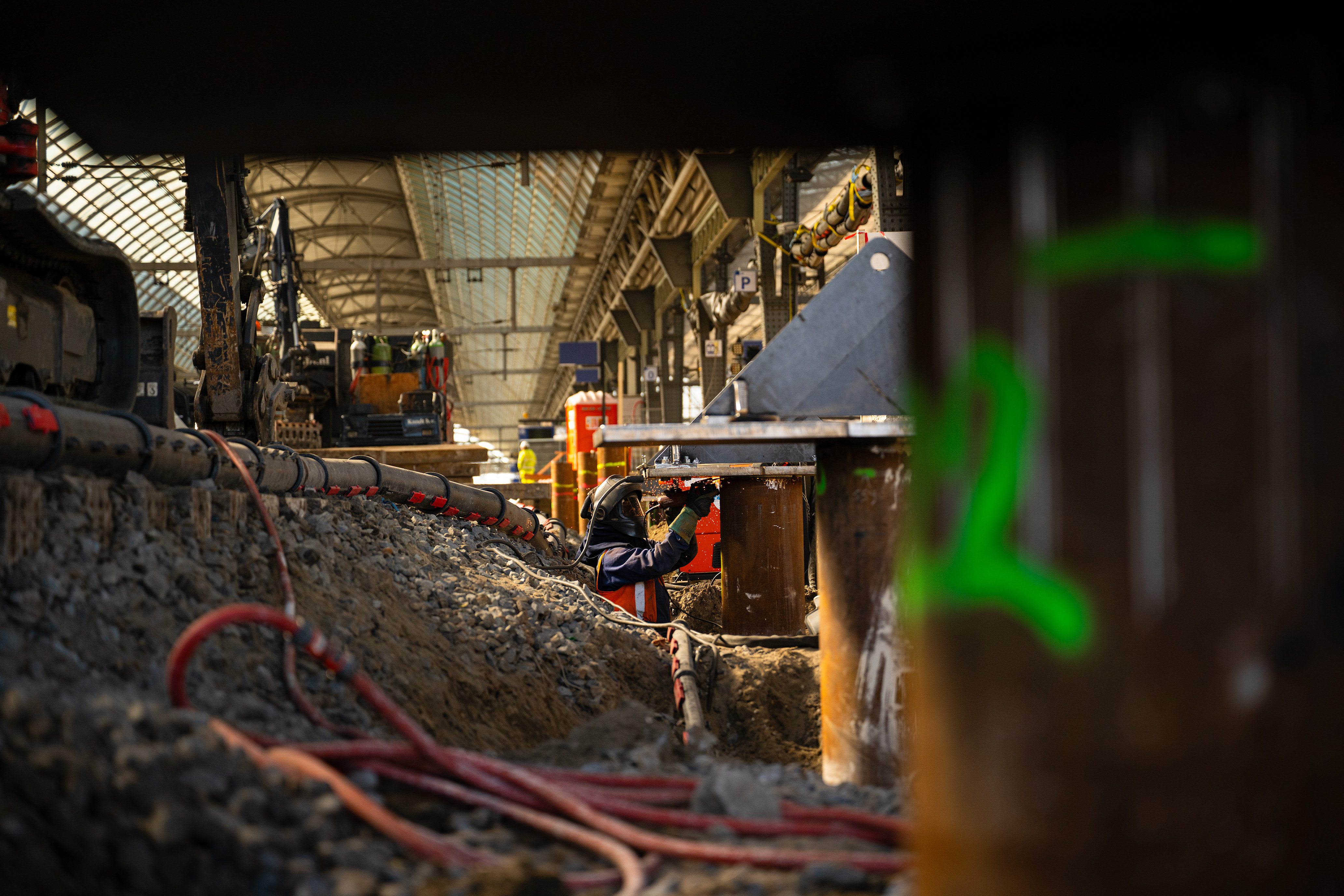 Er is gestart met het vrijdragend maken van de constructie.  