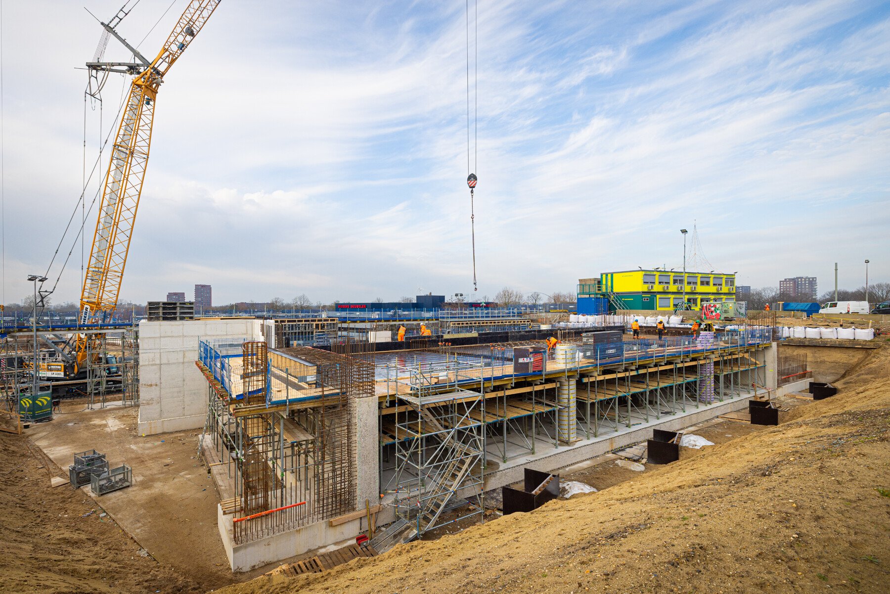 Het eerste deel van de reizigerstunnel krijgt steeds meer vorm. 