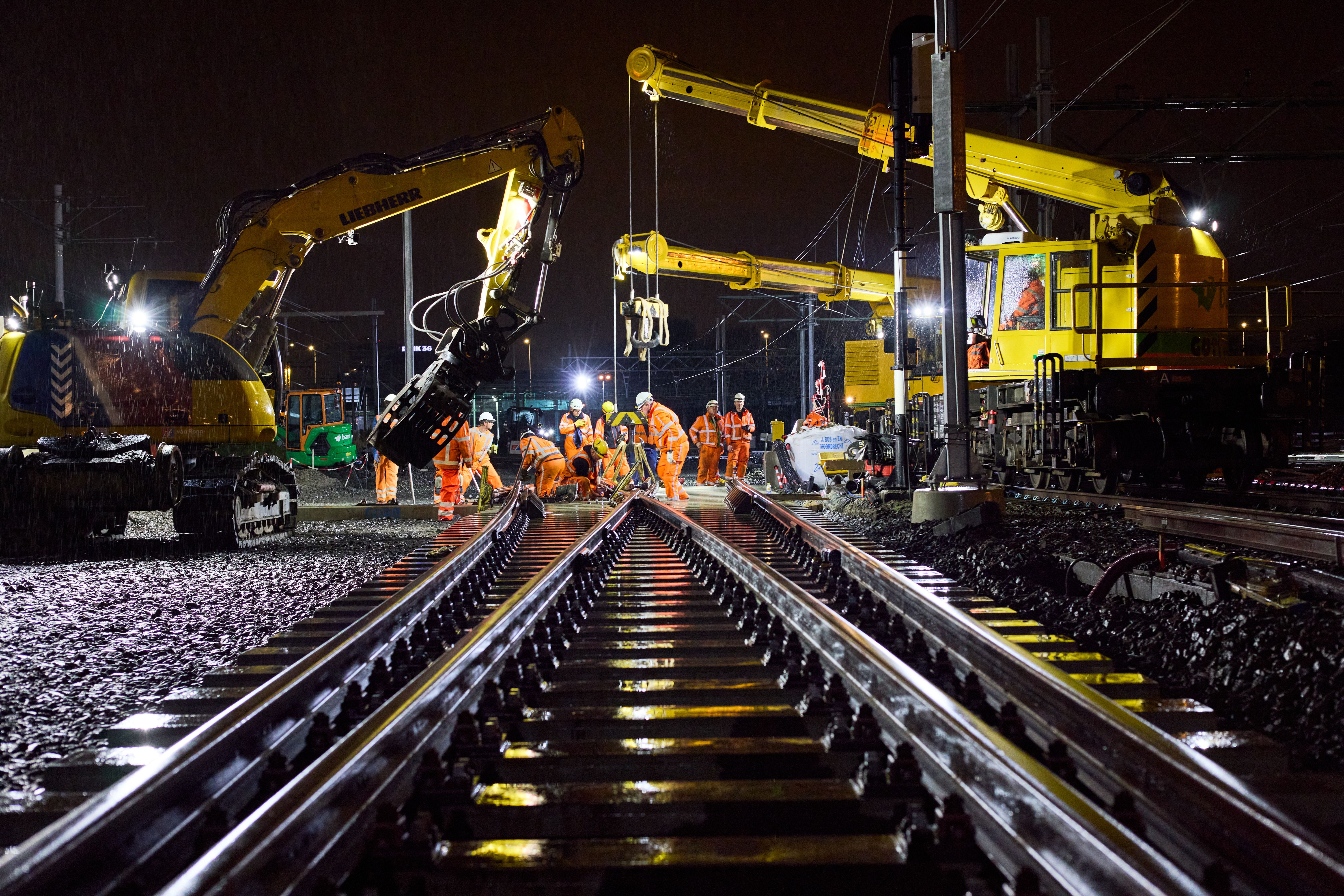 23 kleinere en grotere wisseldelen zitten erin