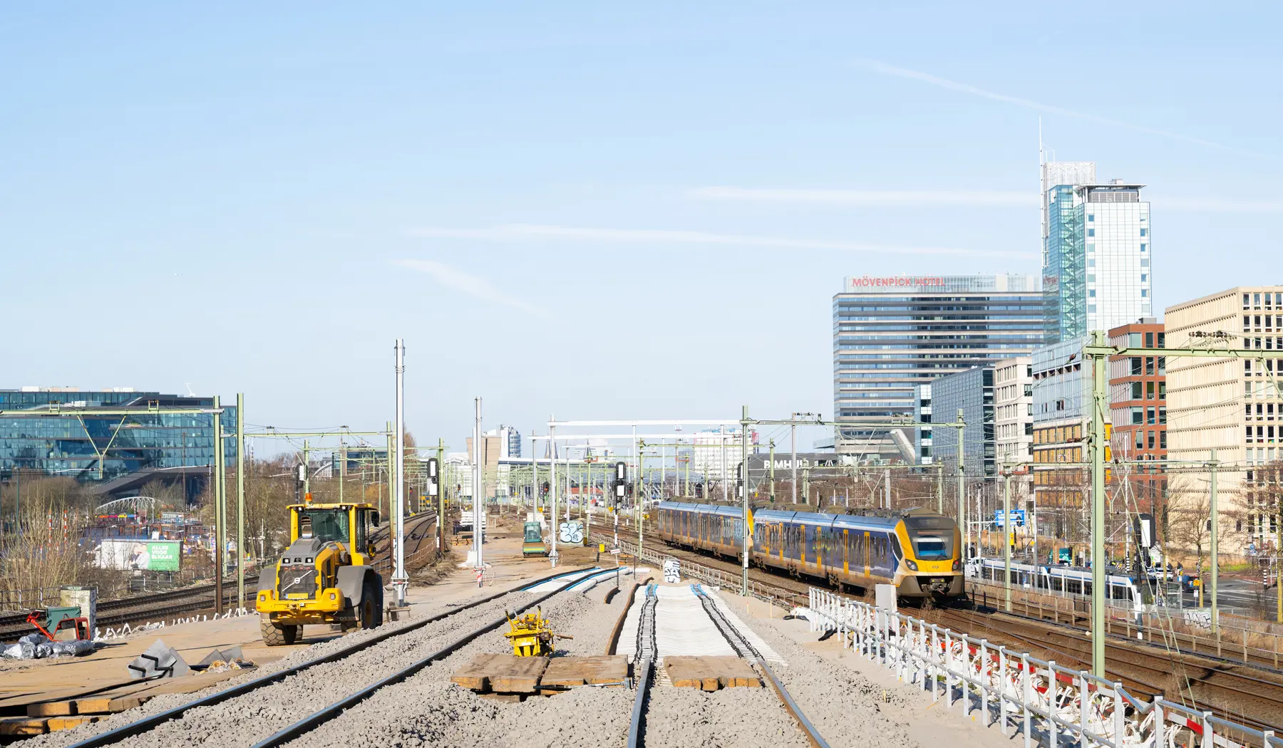 En aangesloten op het eerste deel van de nieuwe fly-over.