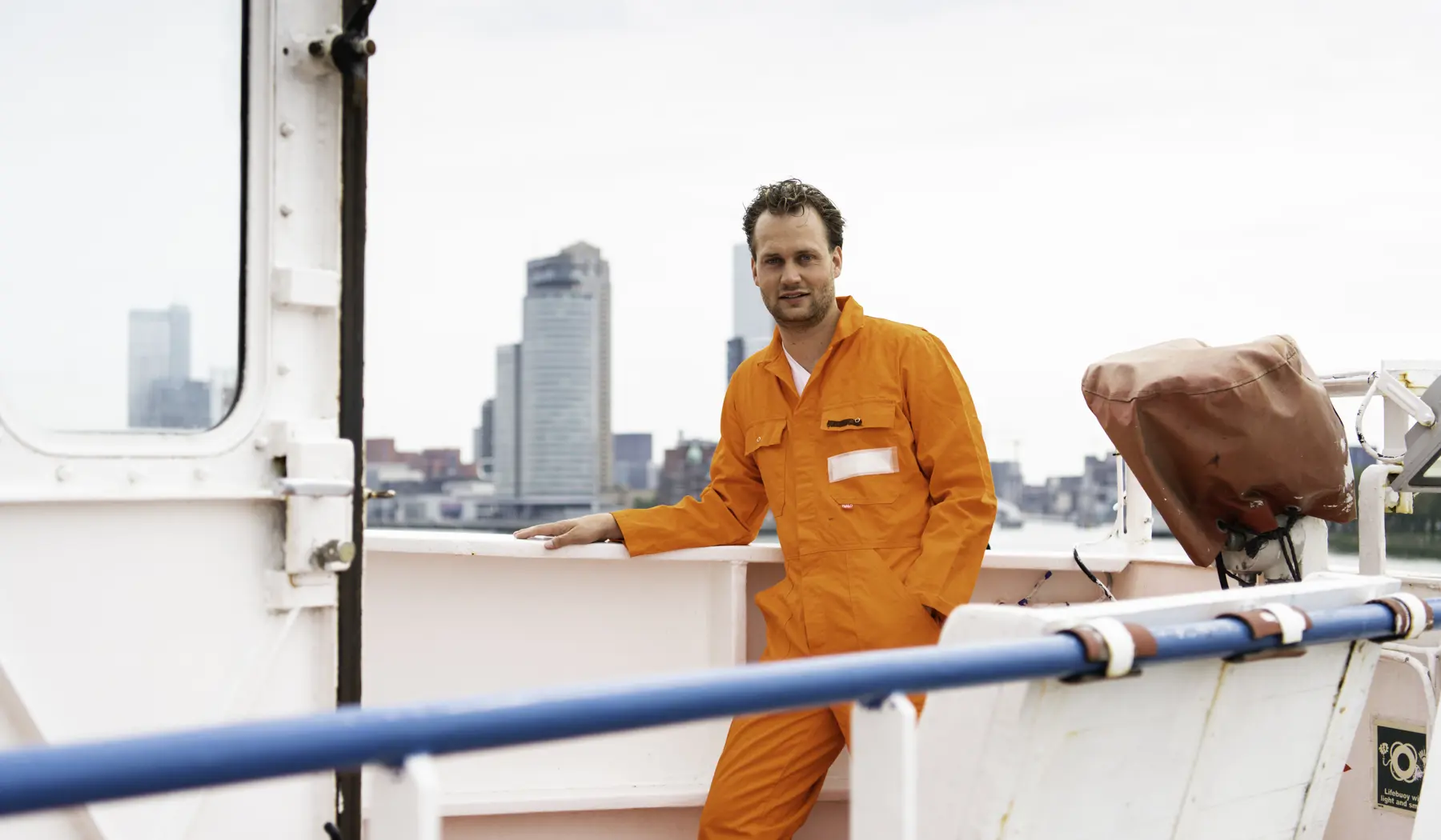 Vier jaar geleden ging Michiel als stuurman de hele wereld over op enorme schepen