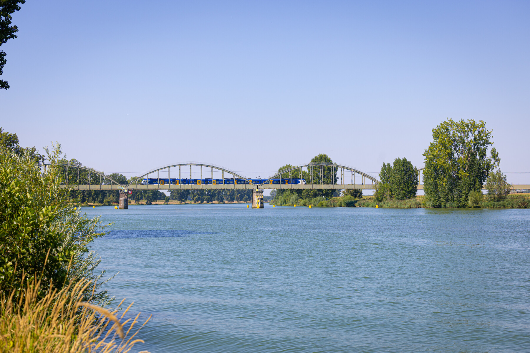 De Edithbrug over de Maas