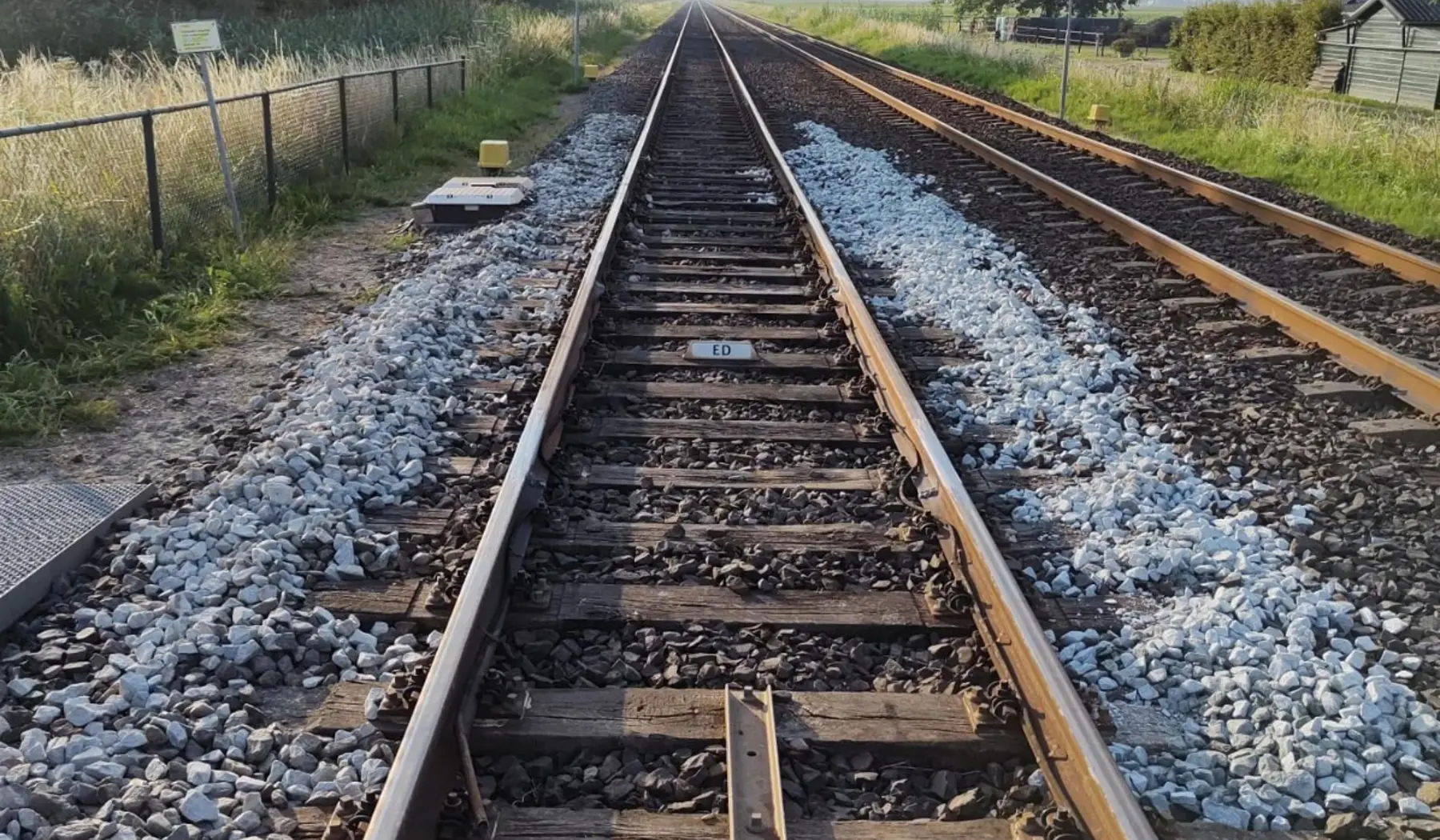 Het resultaat na reparatie van de spoorspatting in Elst