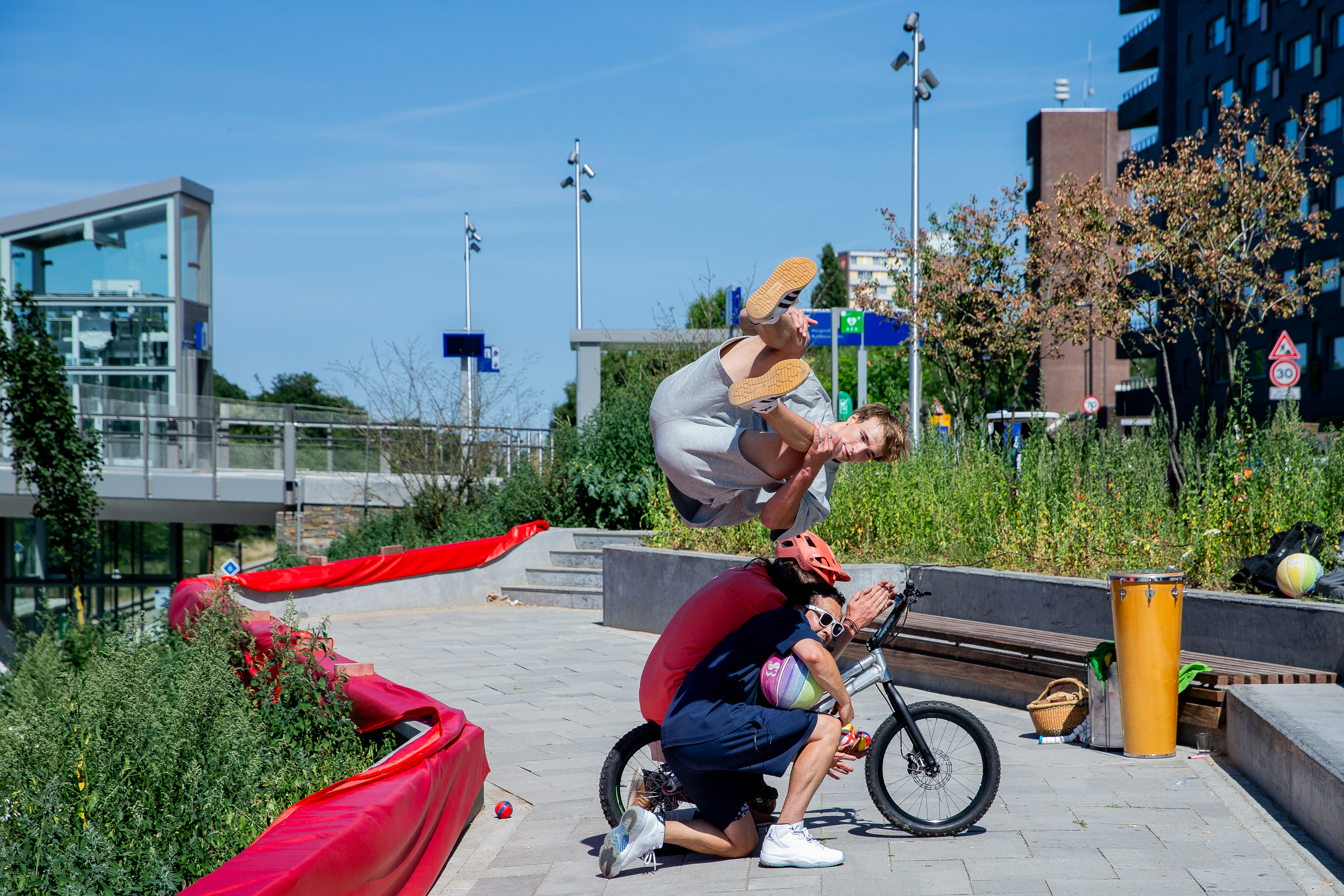 De opening van station Nijmegen Heyendaal (foto's via David van Haren)