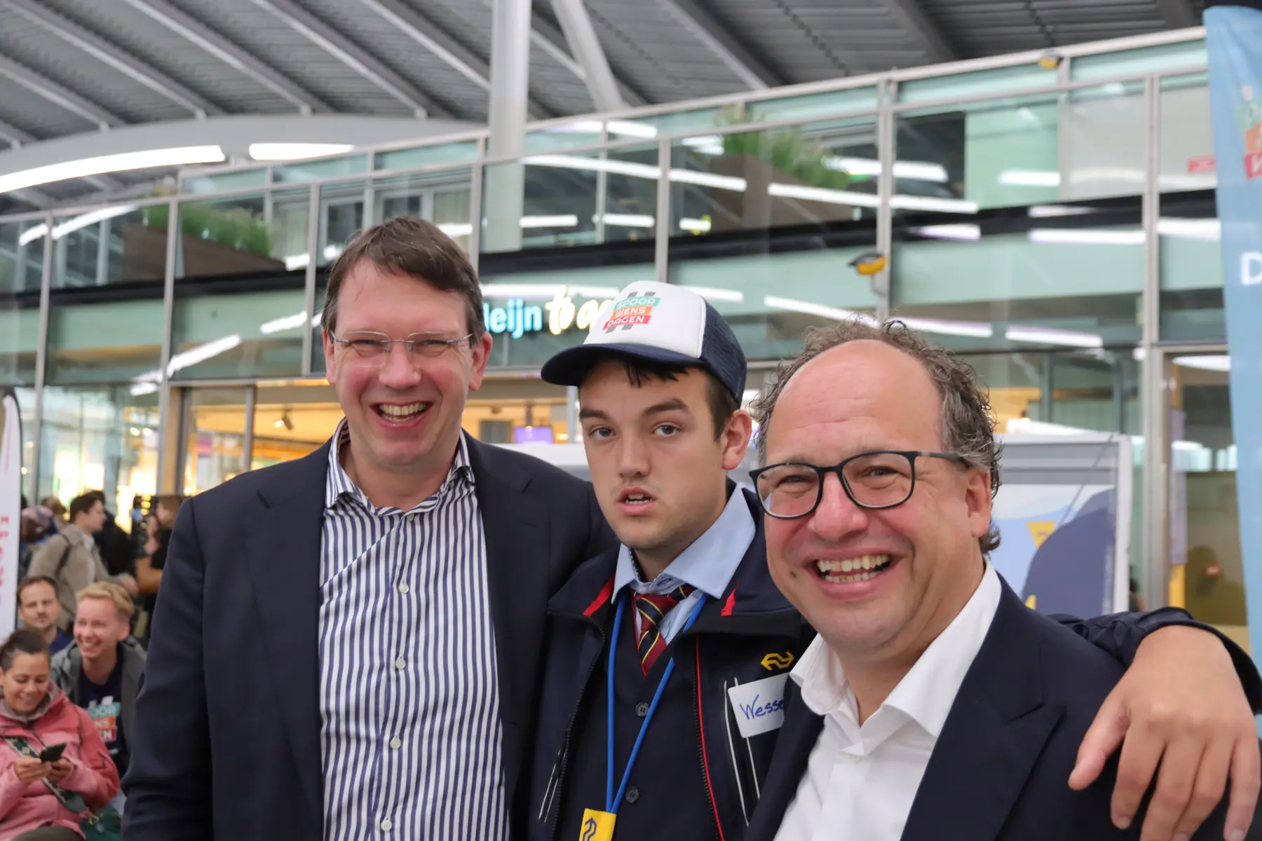 John Voppen (ProRail) en Wouter Koolmees (NS) tijdens het openingsevent