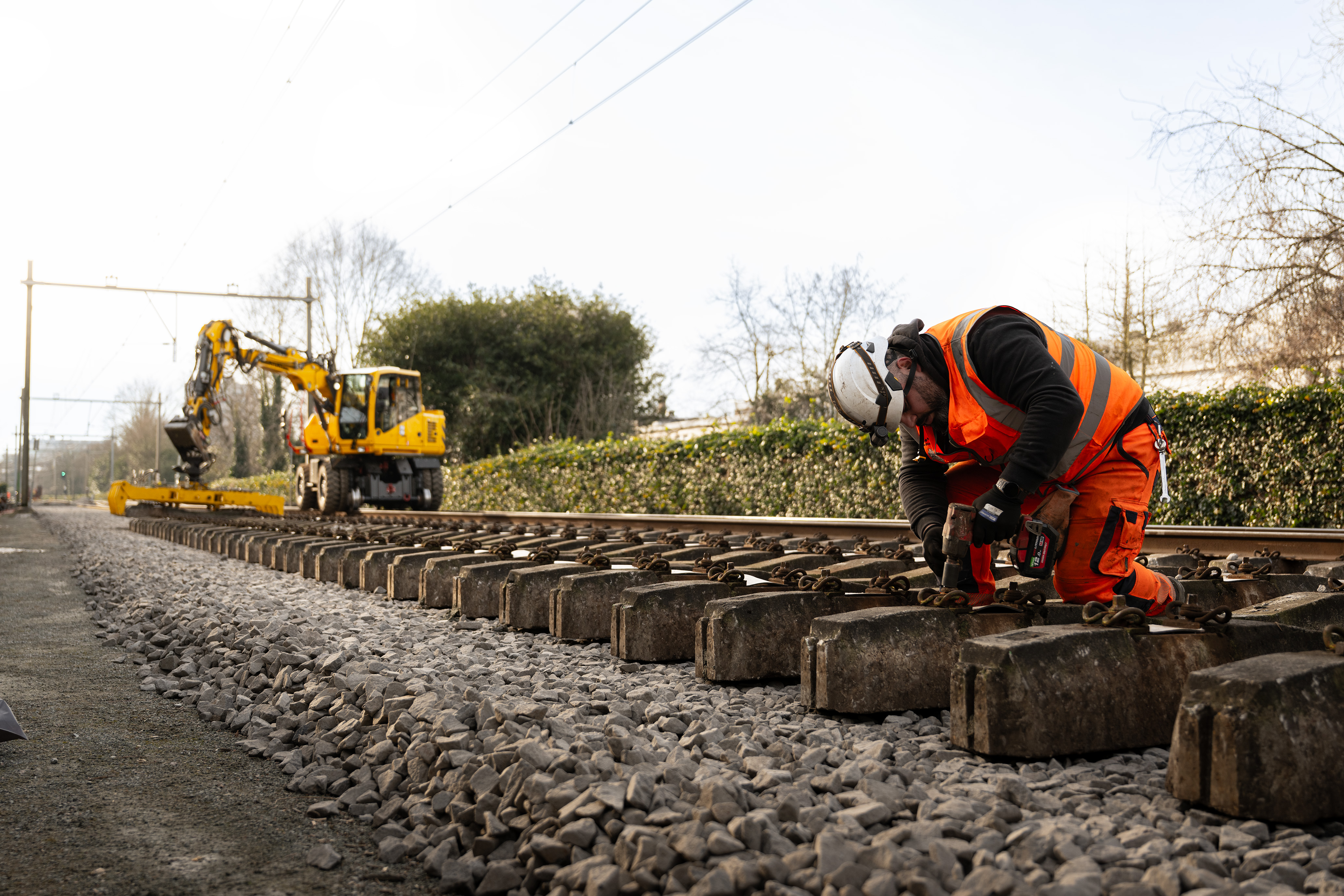 We hebben vijf dagen lang stukken spoor en spoorgrind vervangen