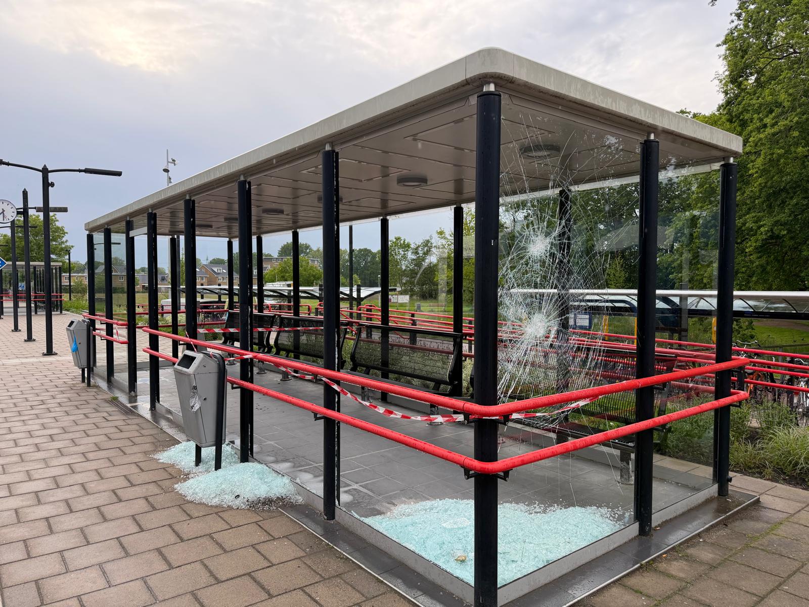 De schade op station Hengelo-Oost