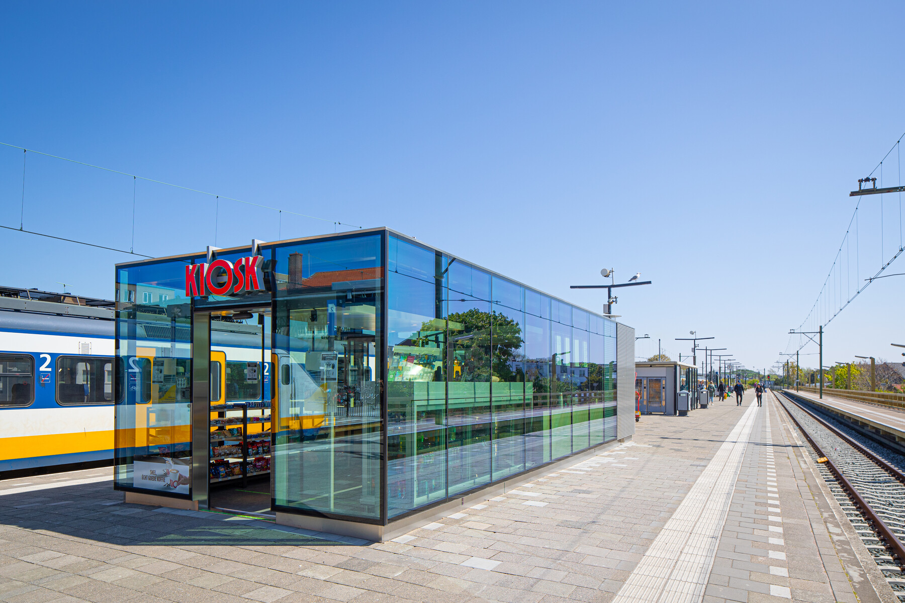 Station Zandvoort heeft ook een nieuwe kiosk gekregen