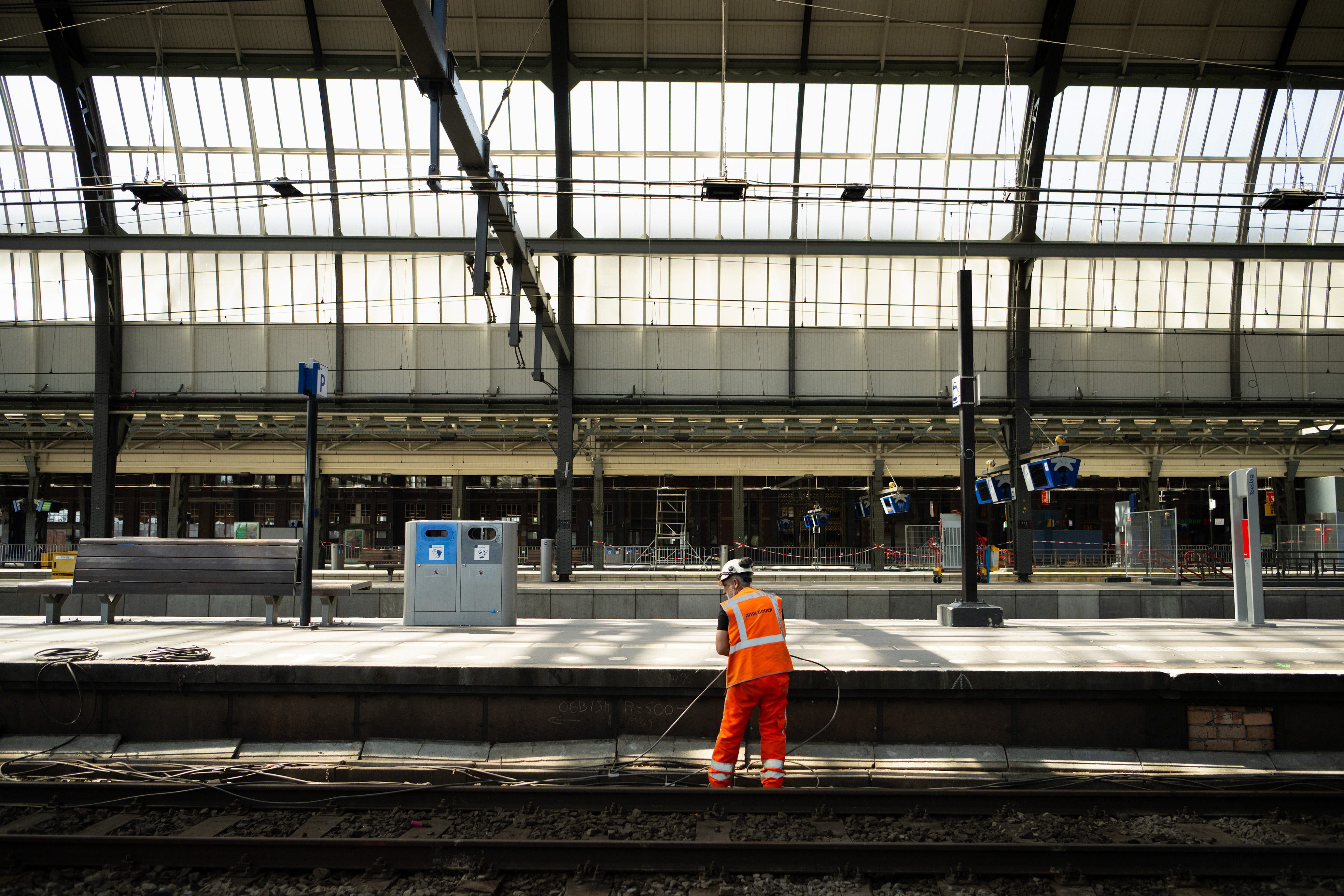 Kabels worden verwijderd