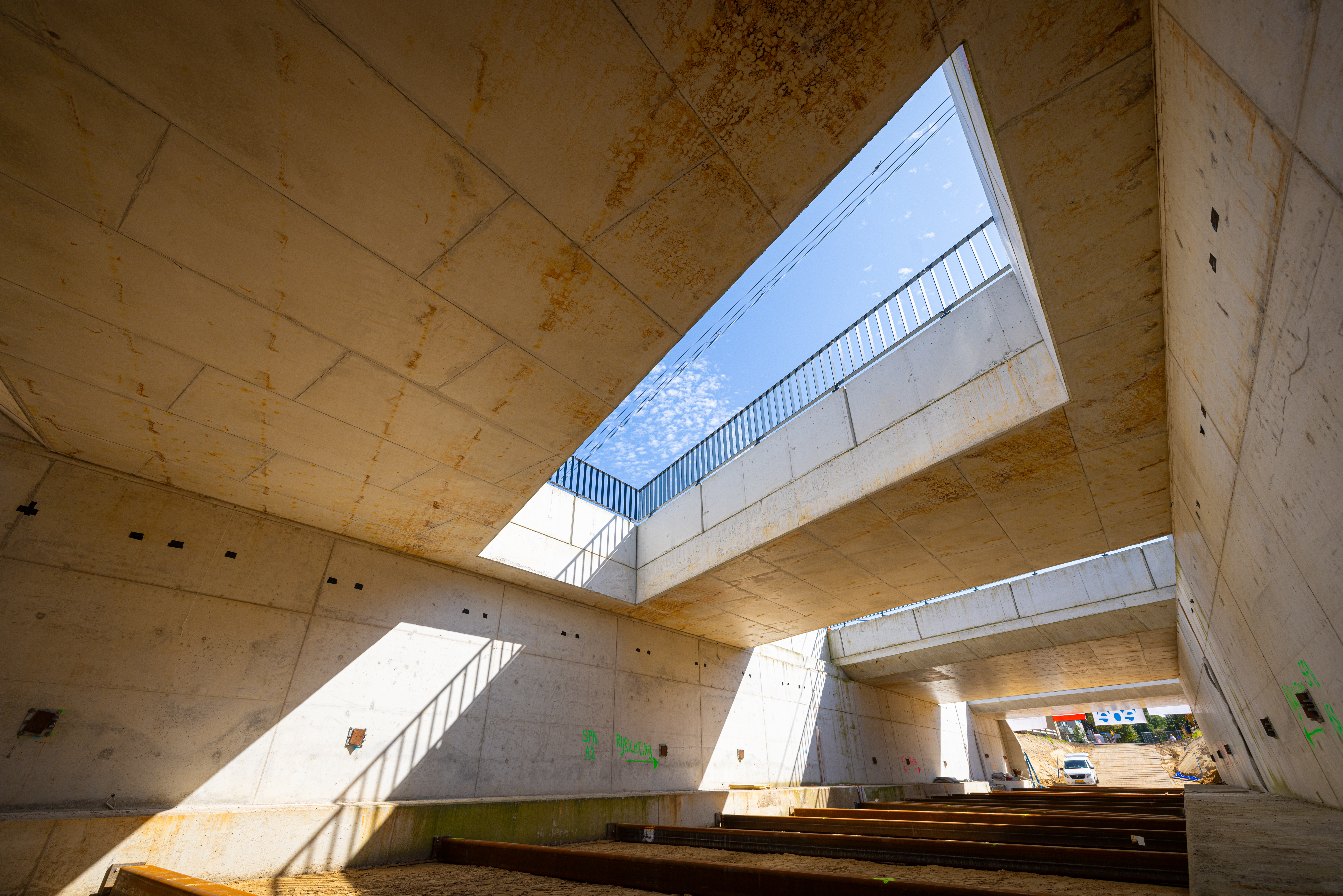 Tot 13 augustus maken we de tunnels verder af