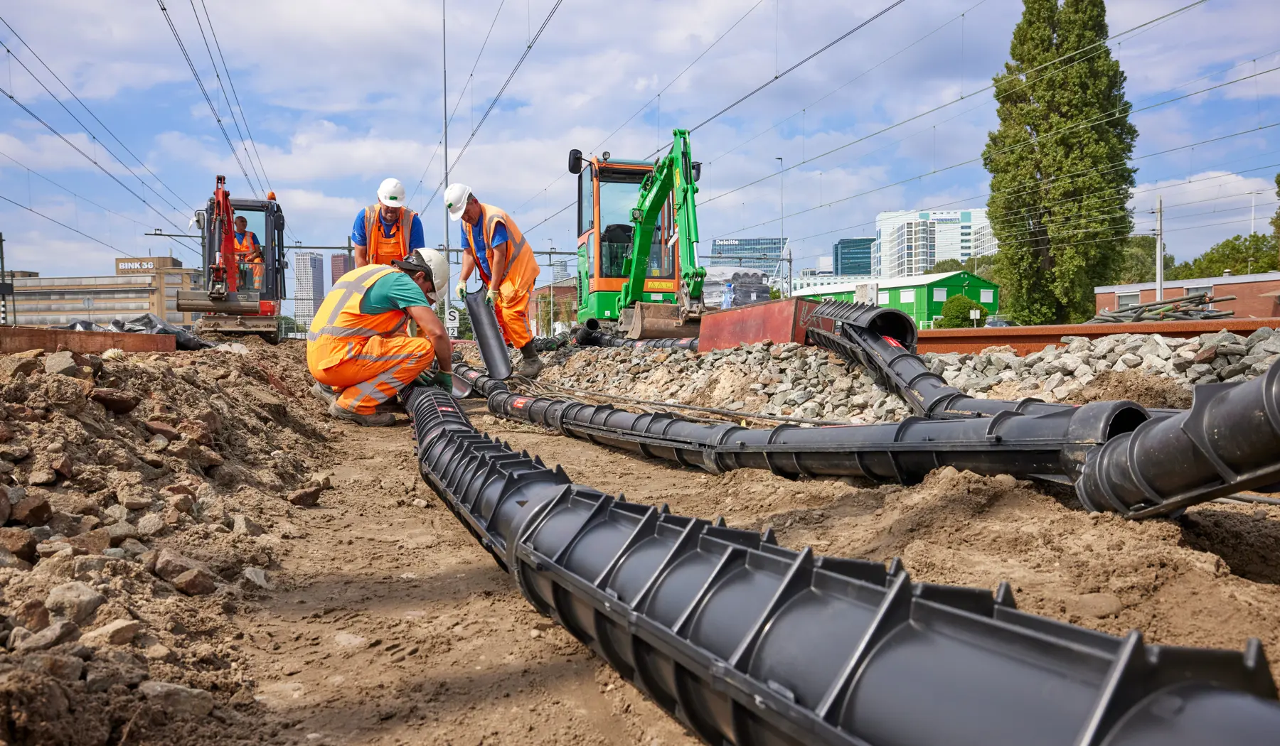 Mantelbuizen leggen voor kabels en leidingen