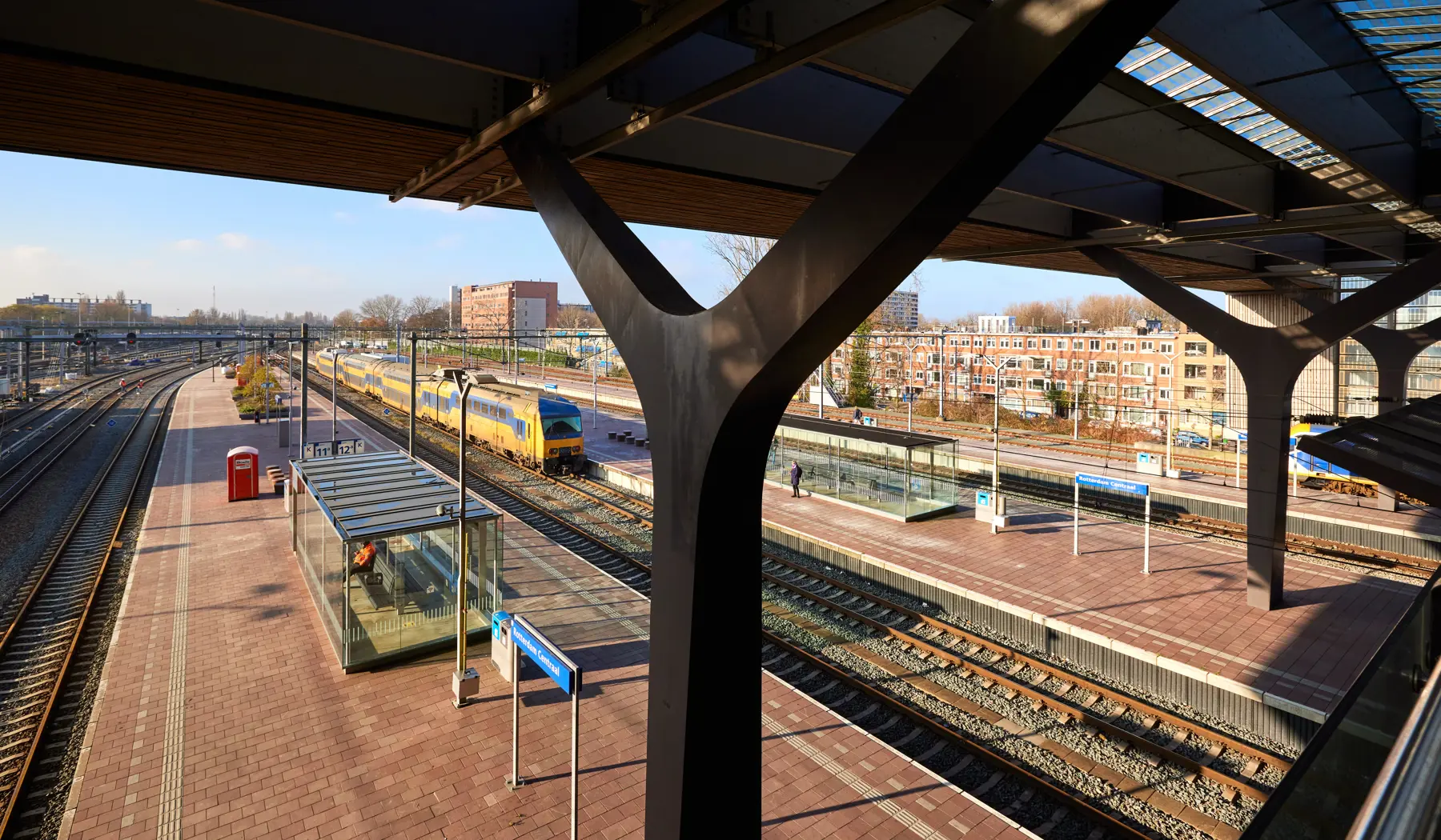 Zicht op de verlengde sporen