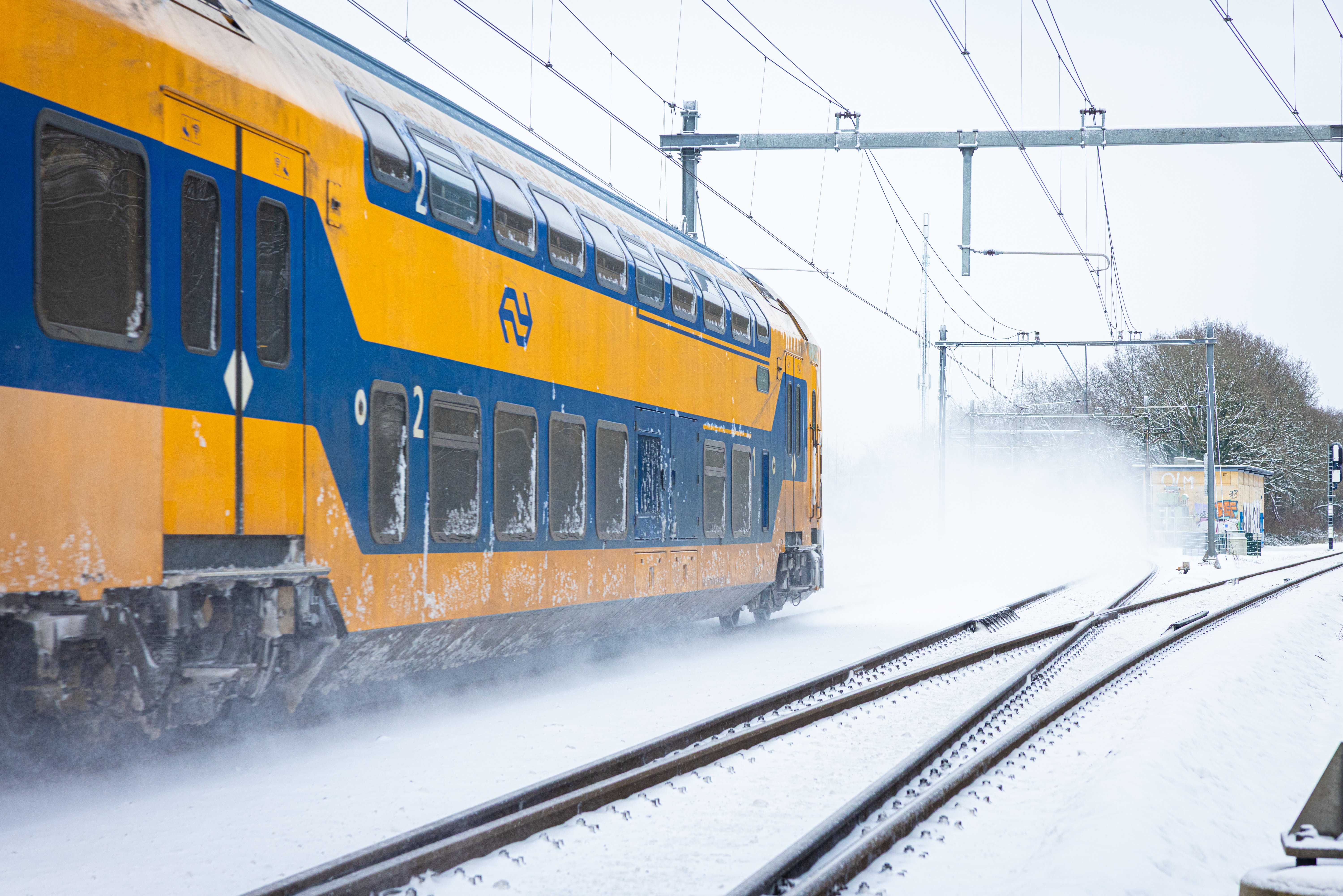 Trein rijdt bij Apeldoorn