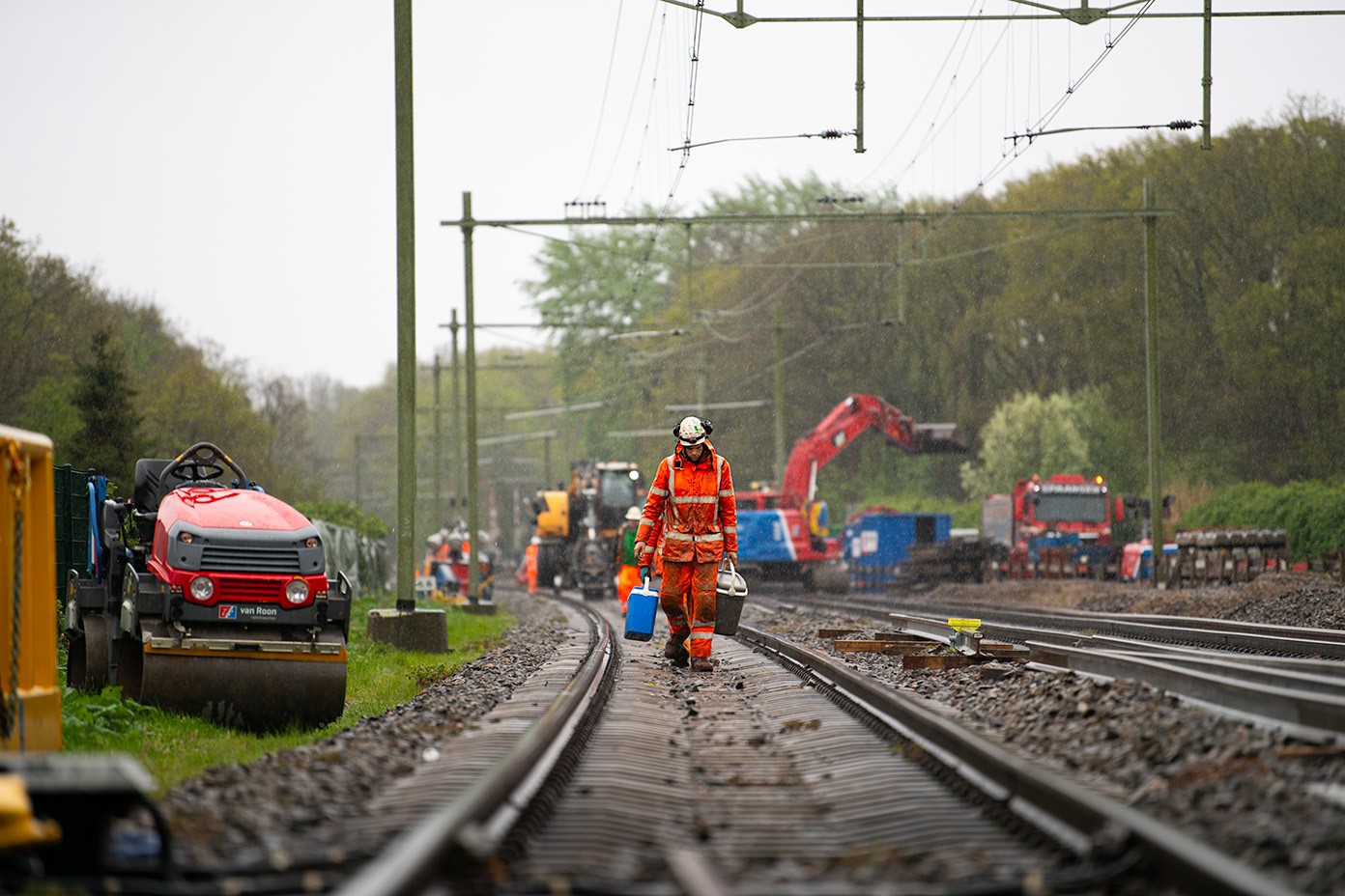 In weer en wind werd doorgewerkt om zo snel mogelijk klaar te zijn