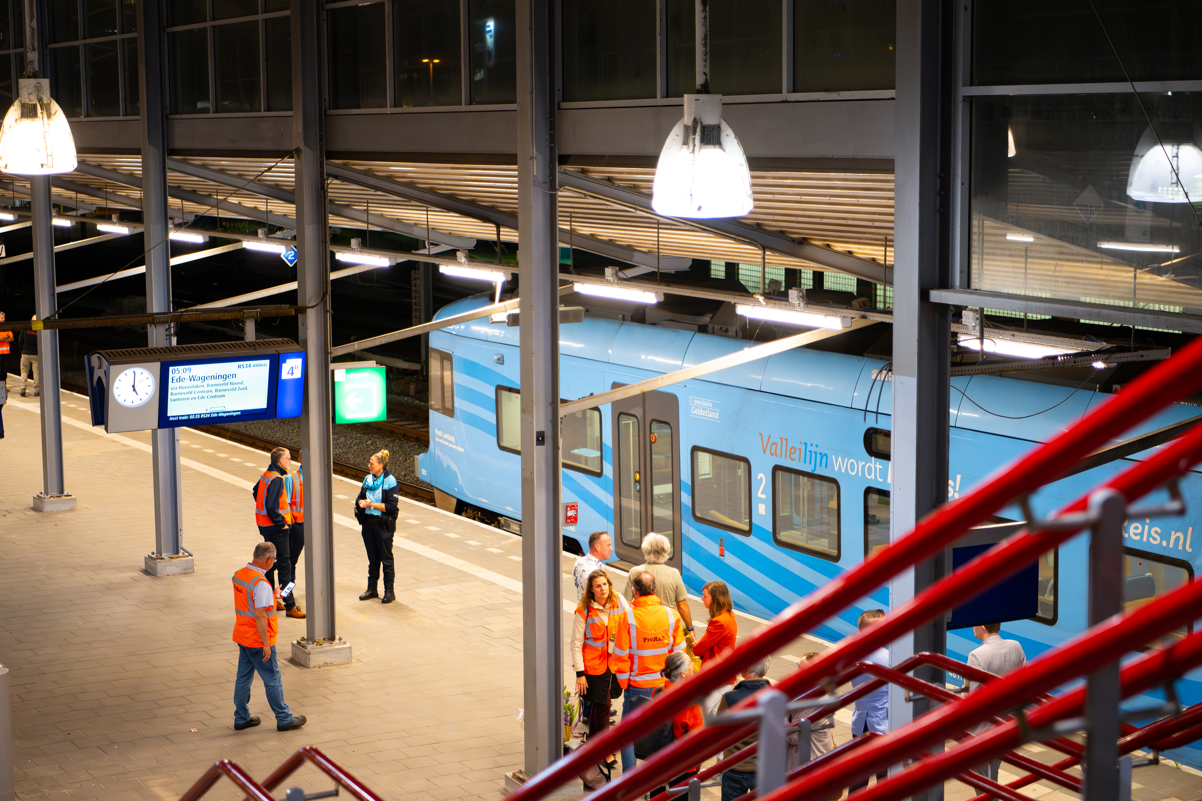 De Keolistrein naar Ede-Wageningen staat weer klaar voor vertrek