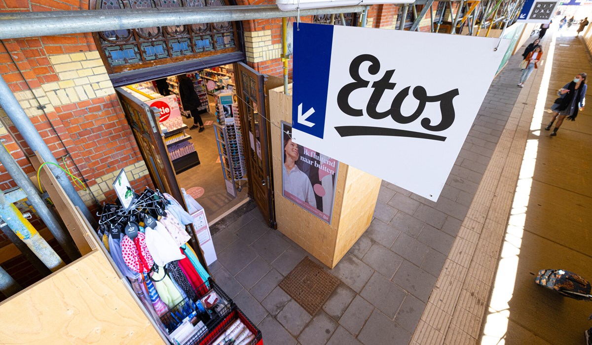 Sinds vandaag is de Etos op station Groningen open