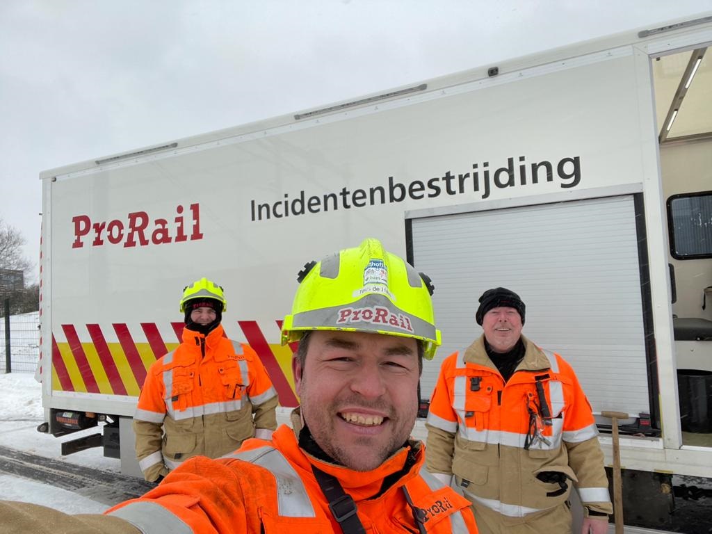 Teus en zijn collega's voor een nieuwe dienst