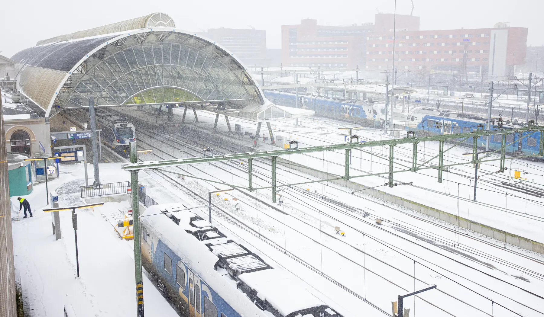 Sneeuwjacht op en rond station Zwolle
