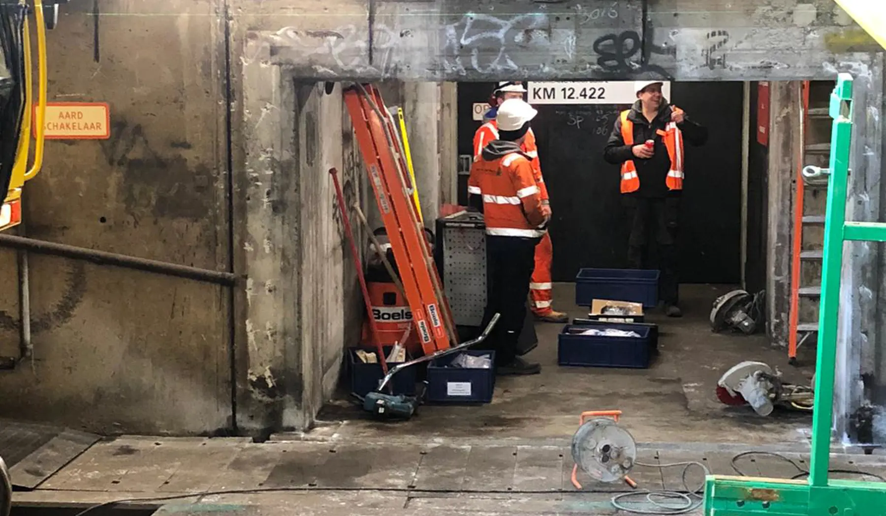 Werk aan de branddeuren Schipholtunnel