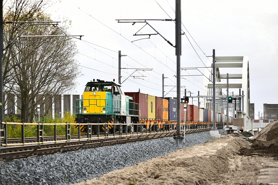 Goederentreinen over het Theemswegtracé