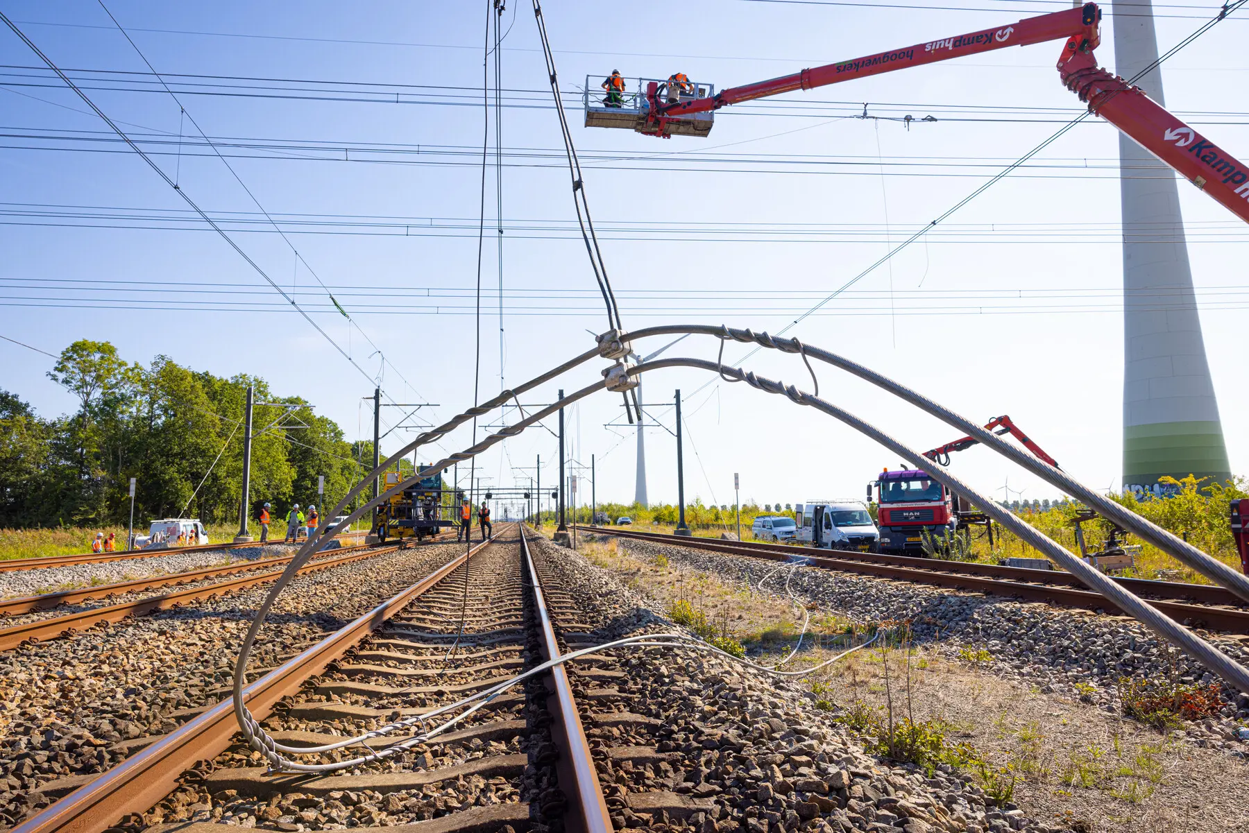 De schade op het traject Lelystad - Dronten was enorm