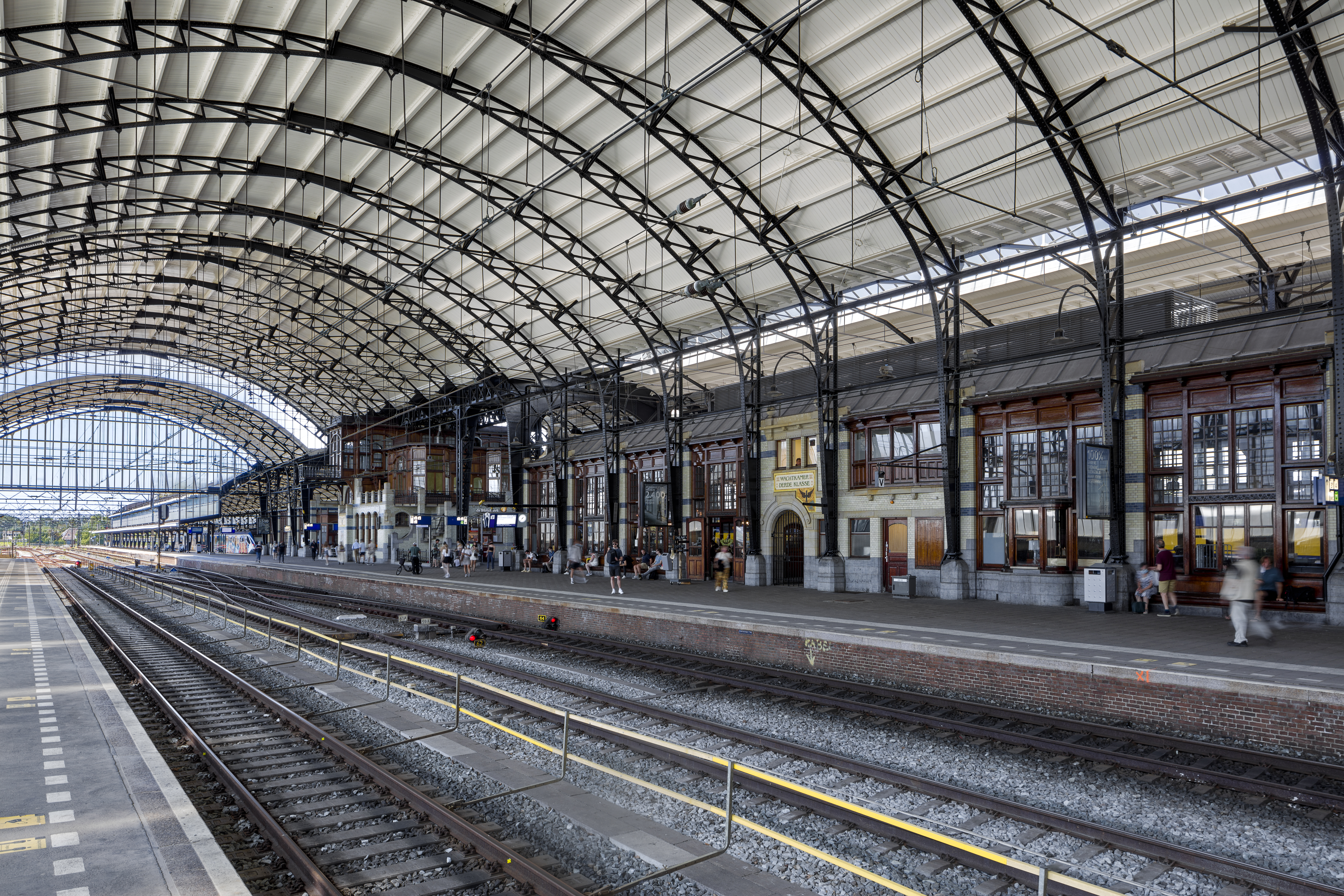 Perronwand station Haarlem