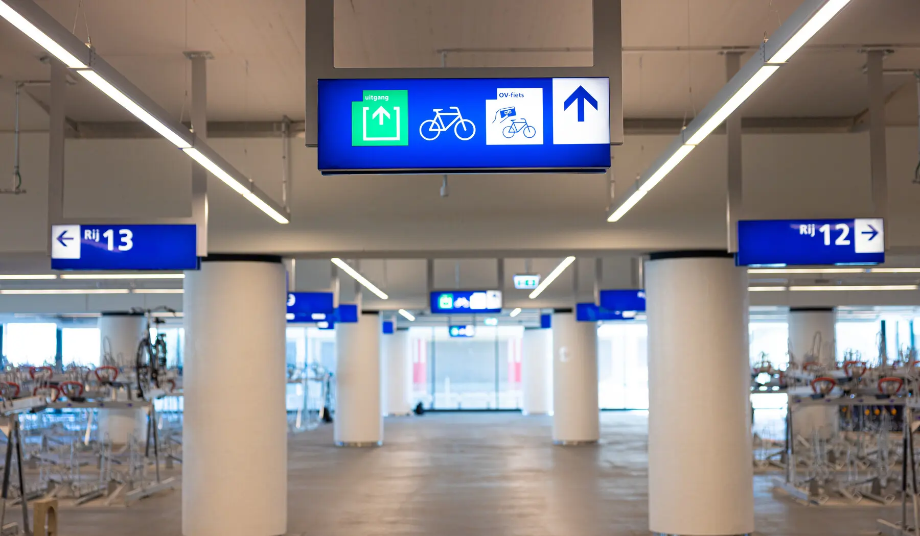 De fietsenstallingen zijn klaar om de te verwachte reizigersgroei op te vangen