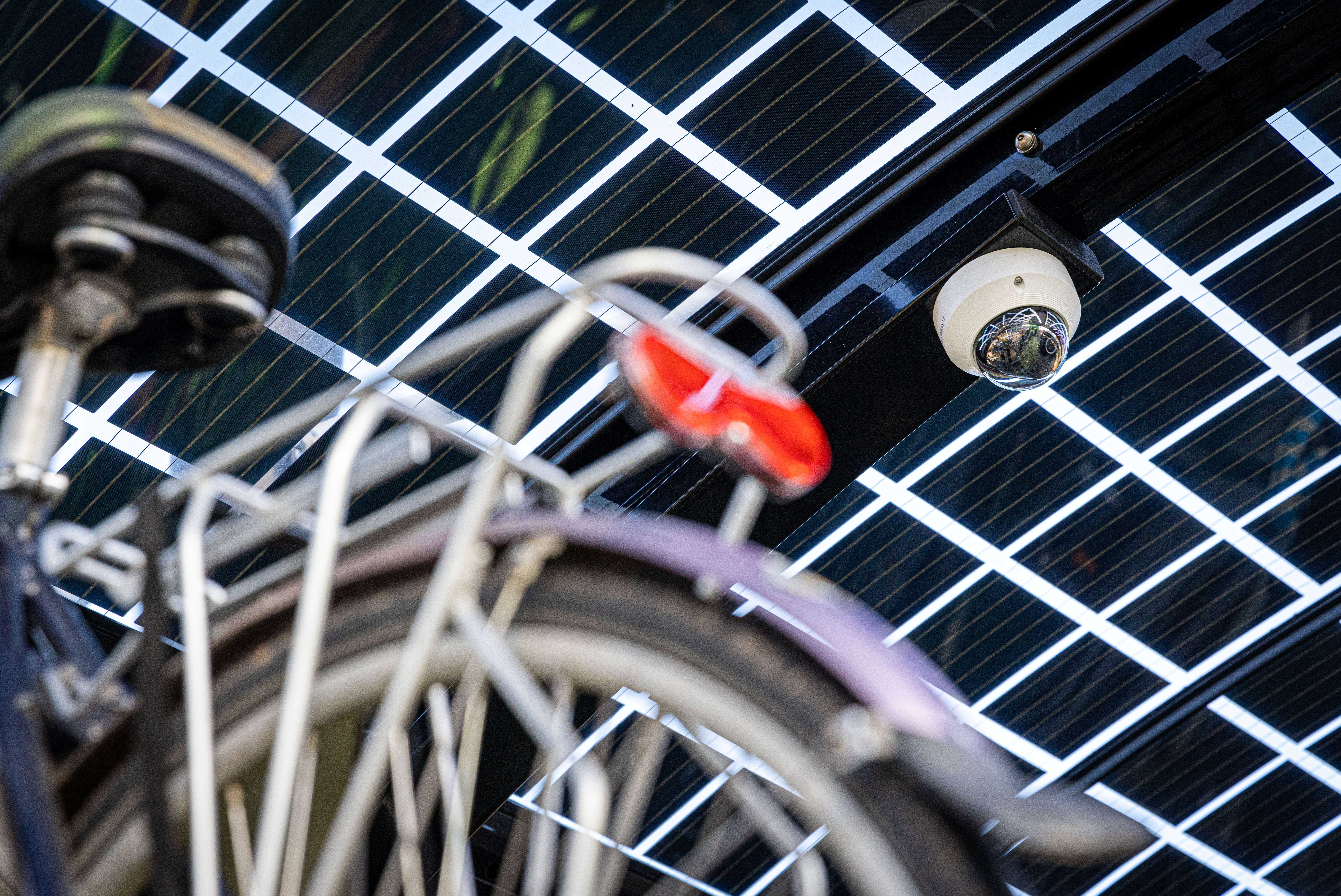 Camera's houden bij waar en hoe lang fietsen gestald staan.