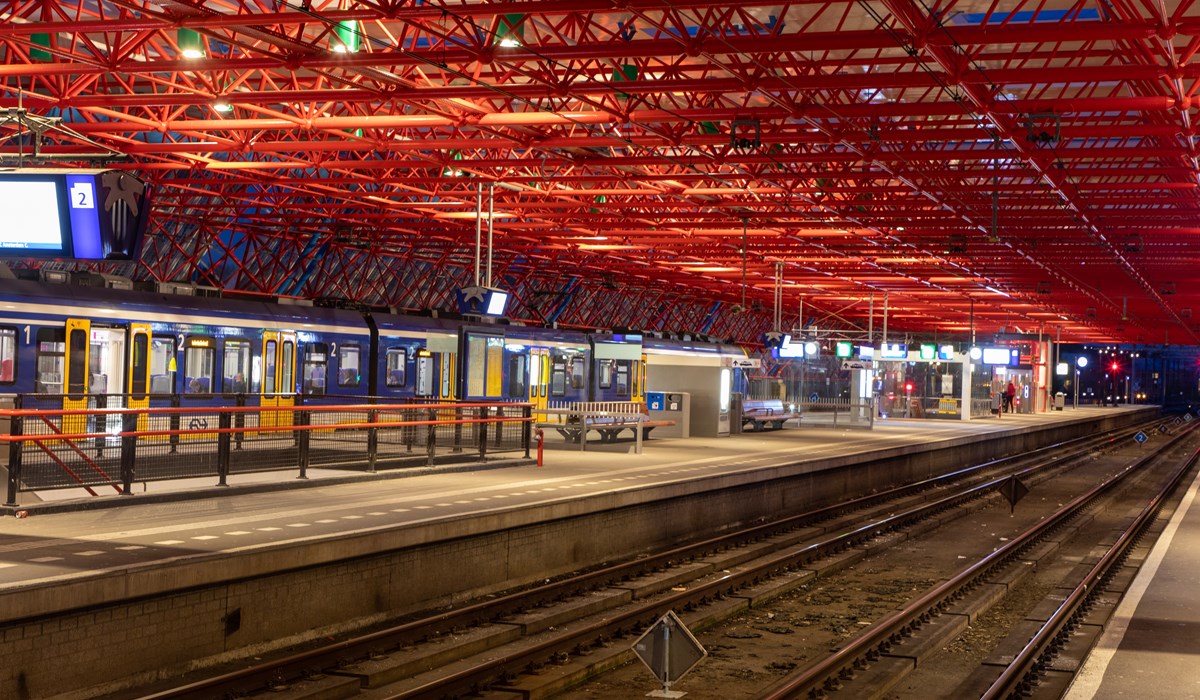 Ledverlichting op station Almere