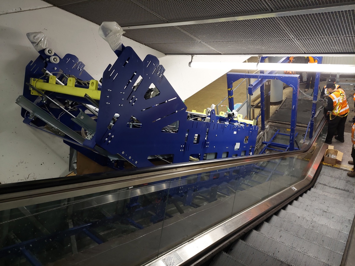 Monteurs aan het werk op Utrecht Centraal