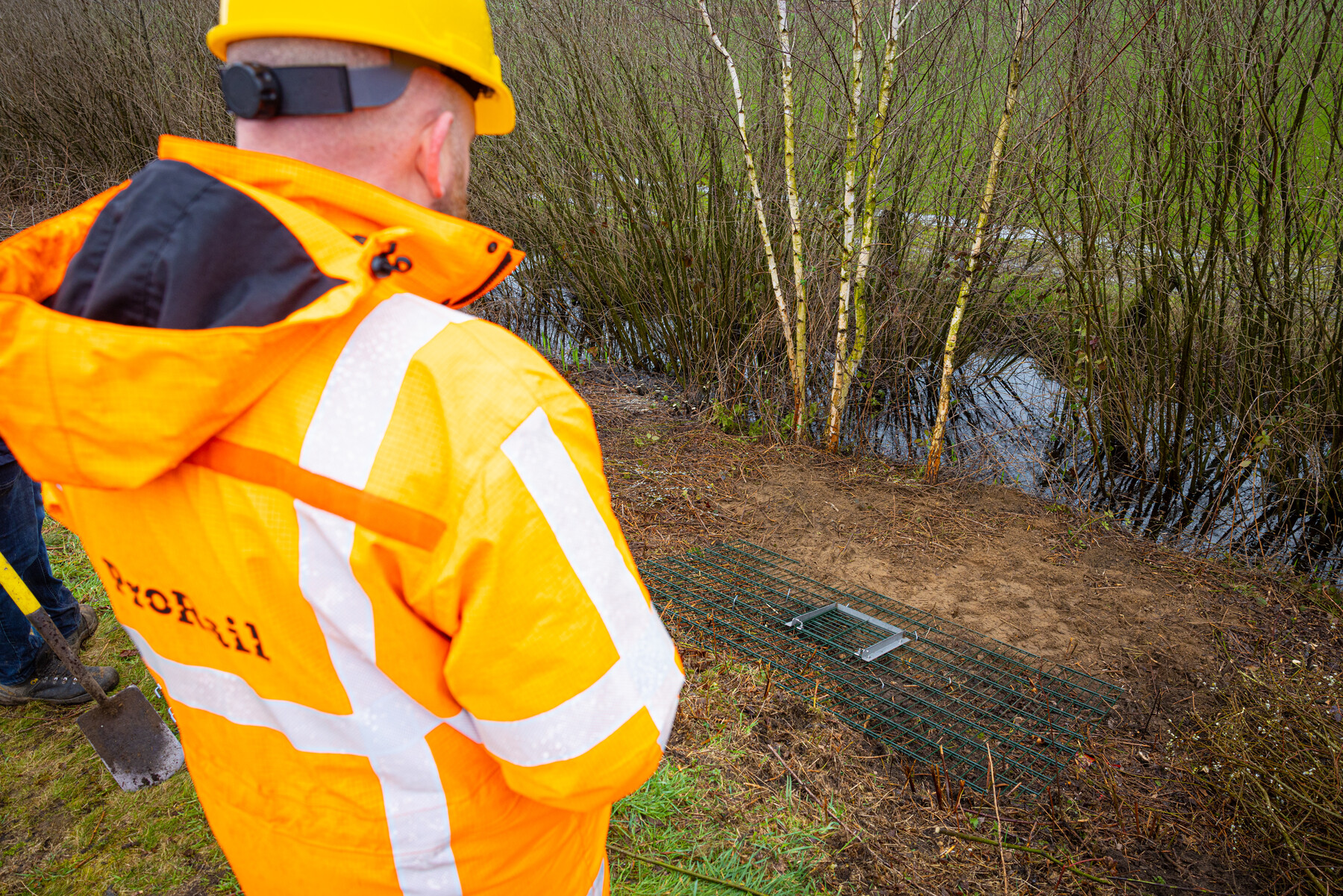 Het plaatsen van de terugslagkleppen