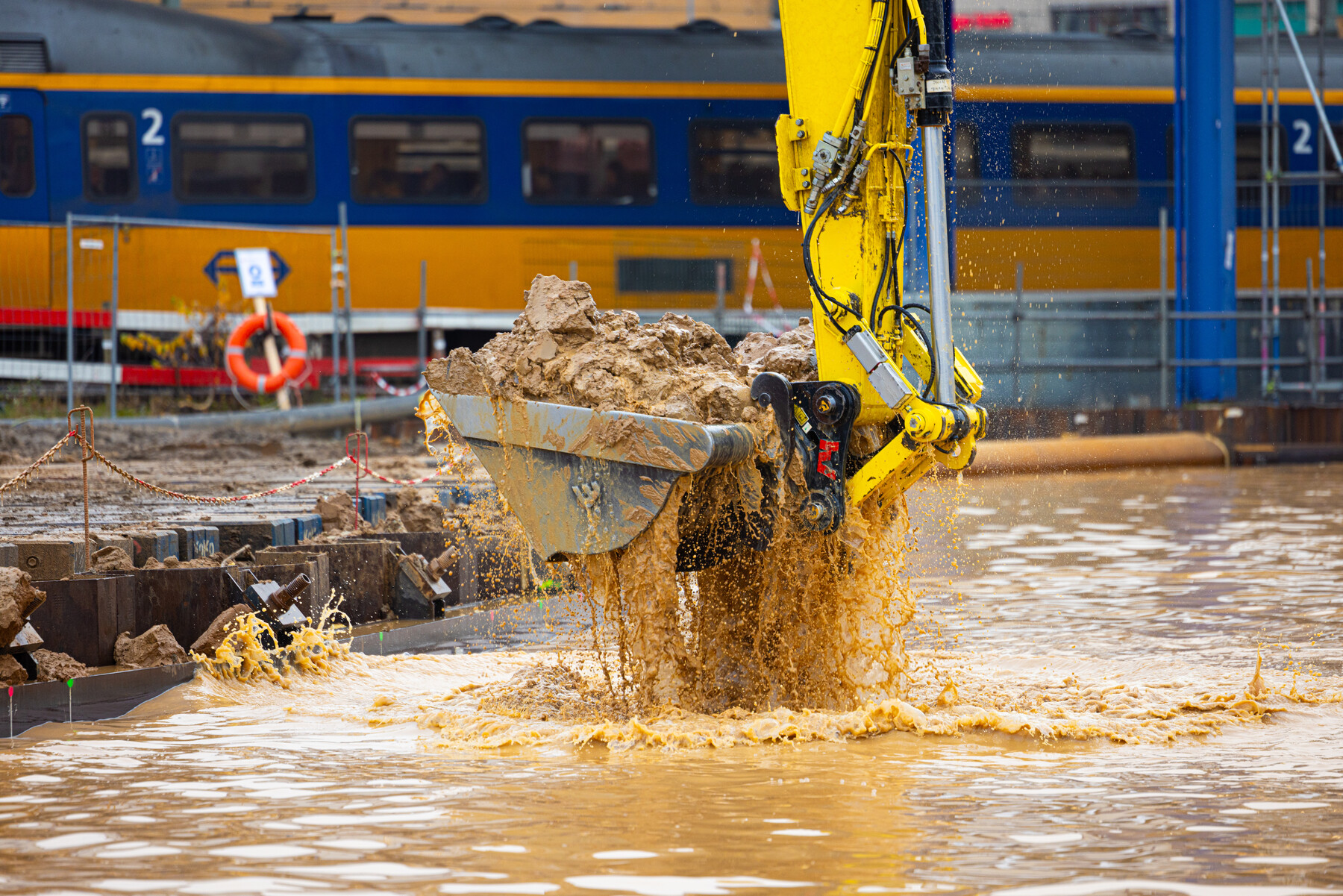 De busonderdoorgang wordt ontgraven