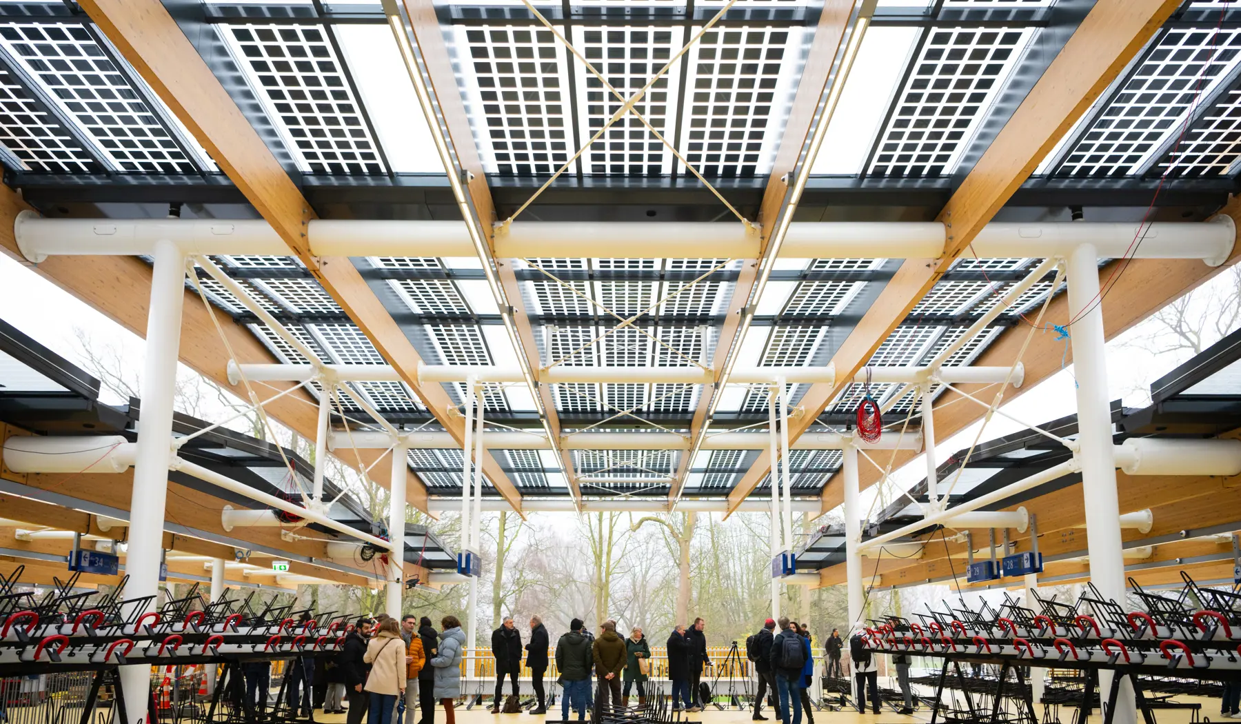 Overzicht van de remontabele fietsenstalling op station Dordrecht