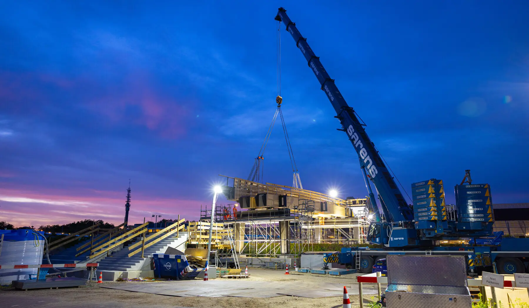 Ligger 15 gaat vlak voordat het donker wordt de lucht in