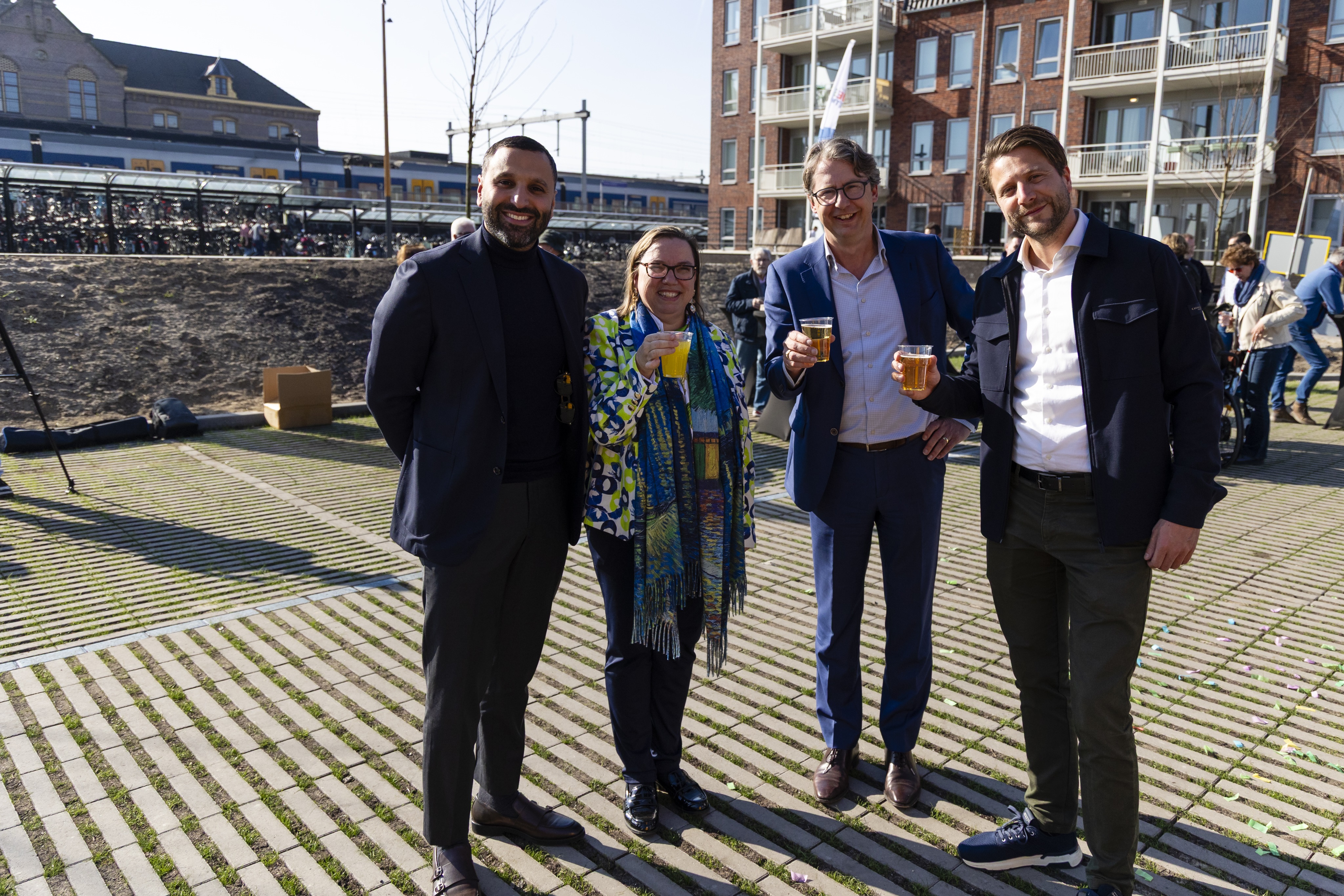 Proost op de nieuwe fietstenstalling