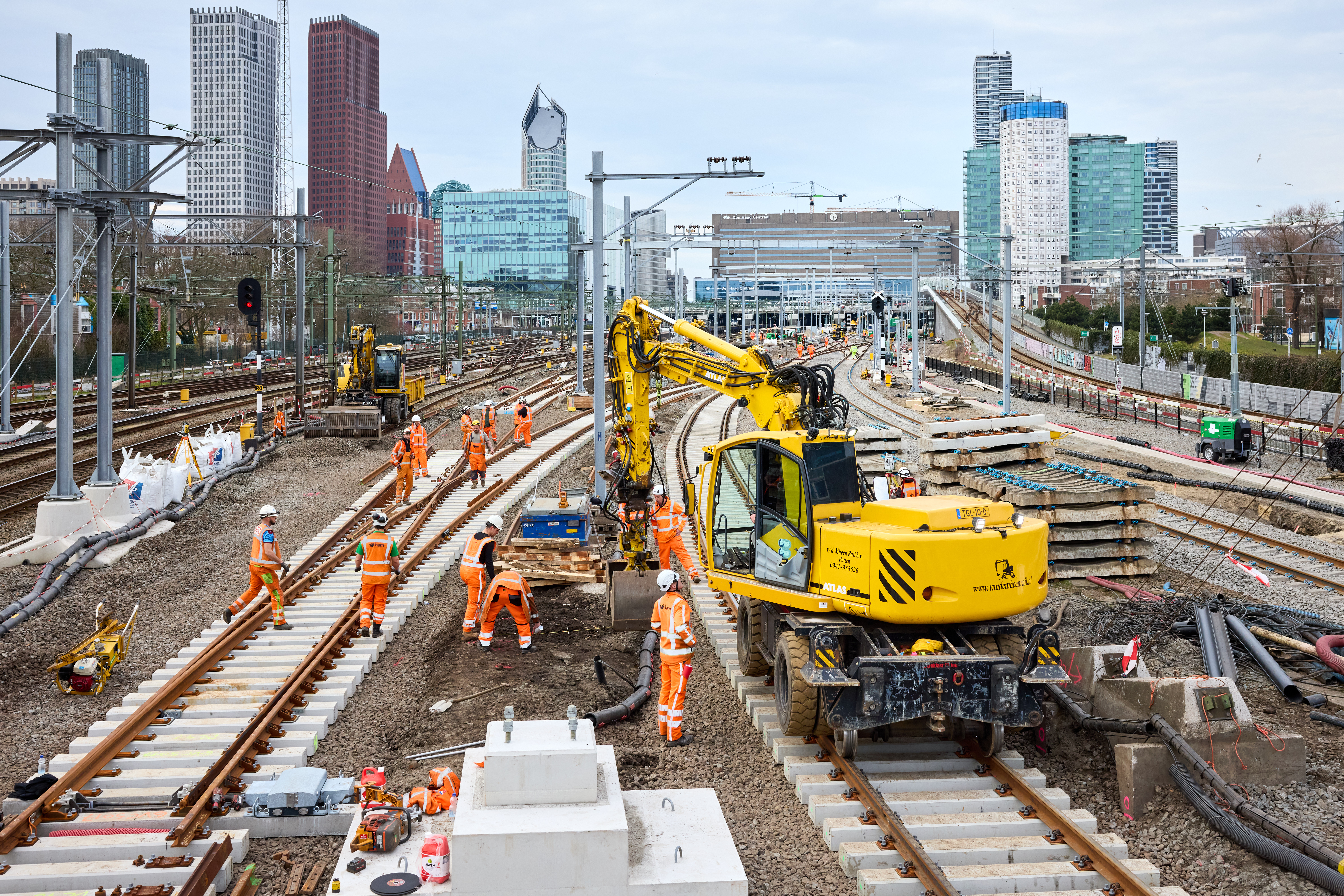 Werkzaamheden bij de Leidse sector
