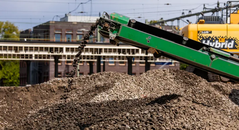 De schone ballast is klaar voor hergebruik